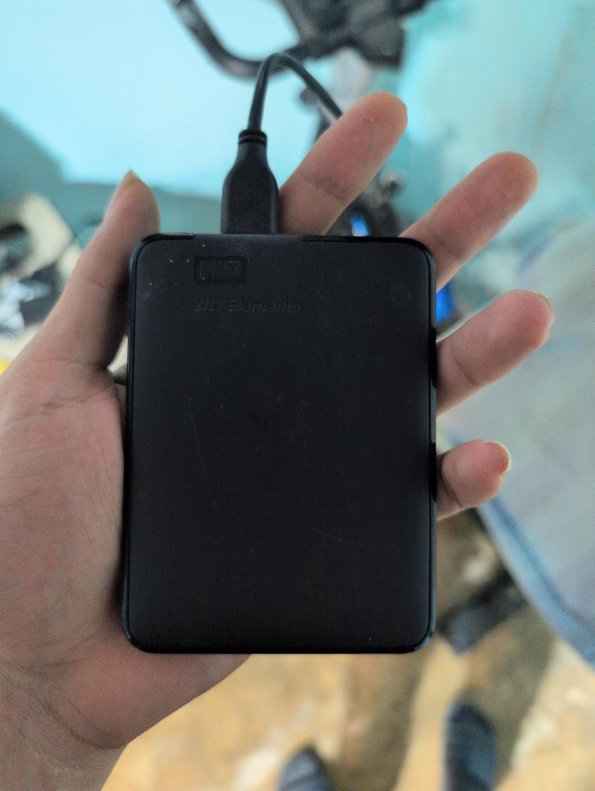 Western Digital WD 5TB Elements Portable External Hard Drive for Windows, USB 3.2 Gen 1/USB 3.0 for PC & Mac, Plug and Play Ready - WDBU6Y0050BBK-WESN customer photo 2
