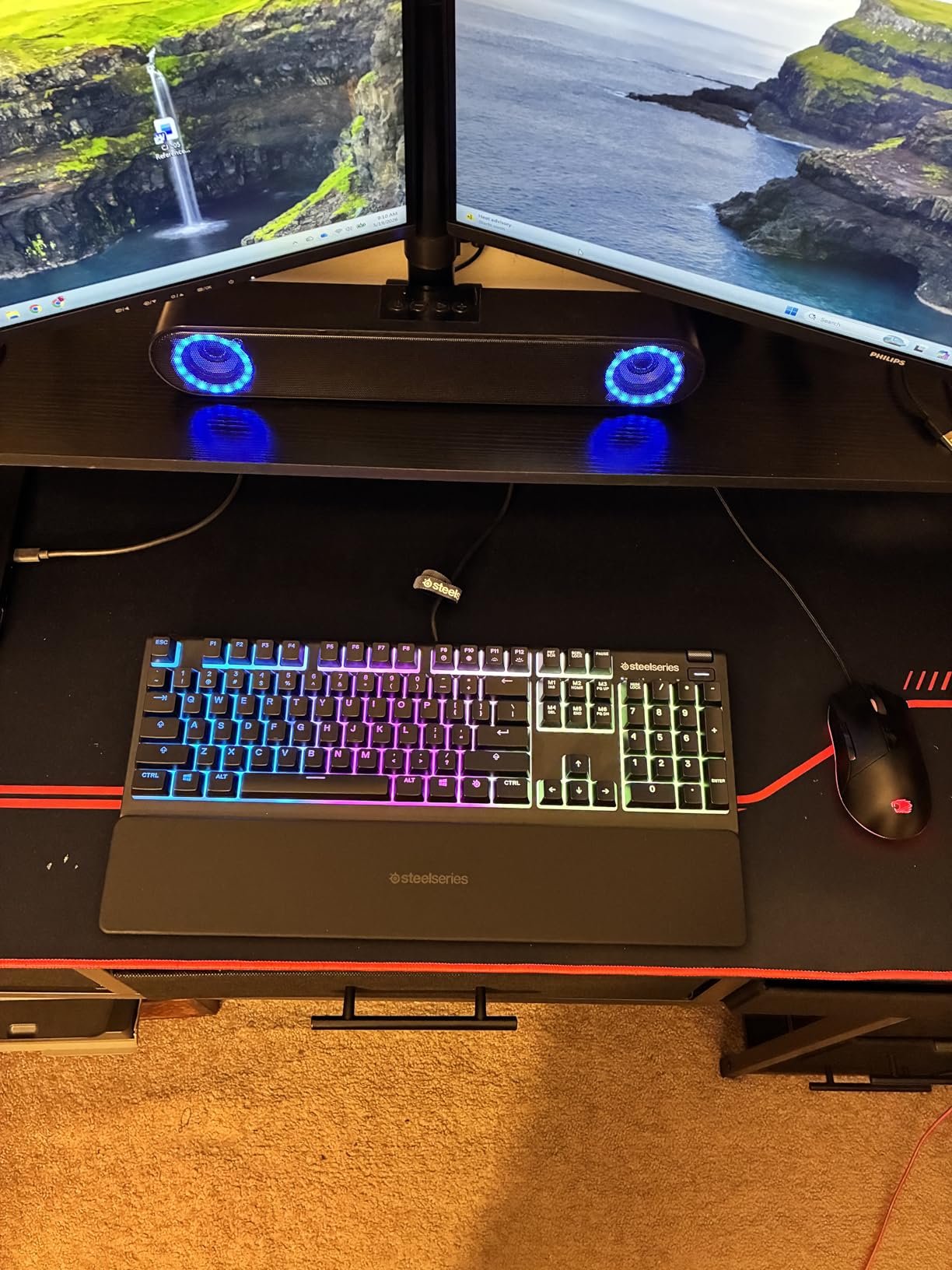 SteelSeries Apex 3 RGB Gaming Keyboard - 10-Zone RGB Illumination, IP32 Water Resistant, Premium Magnetic Wrist Rest (Whisper Quiet Gaming Switch) customer photo 2