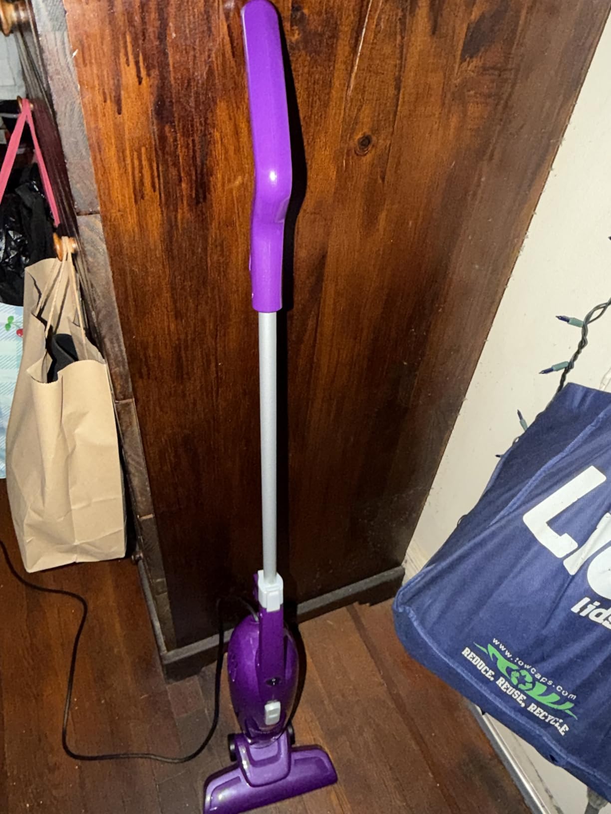 Bissell 2033M Featherweight Stick Lightweight Bagless Vacuum and Electric Broom with Crevice Tool for Hard Floors and Carpets, Black customer photo 2