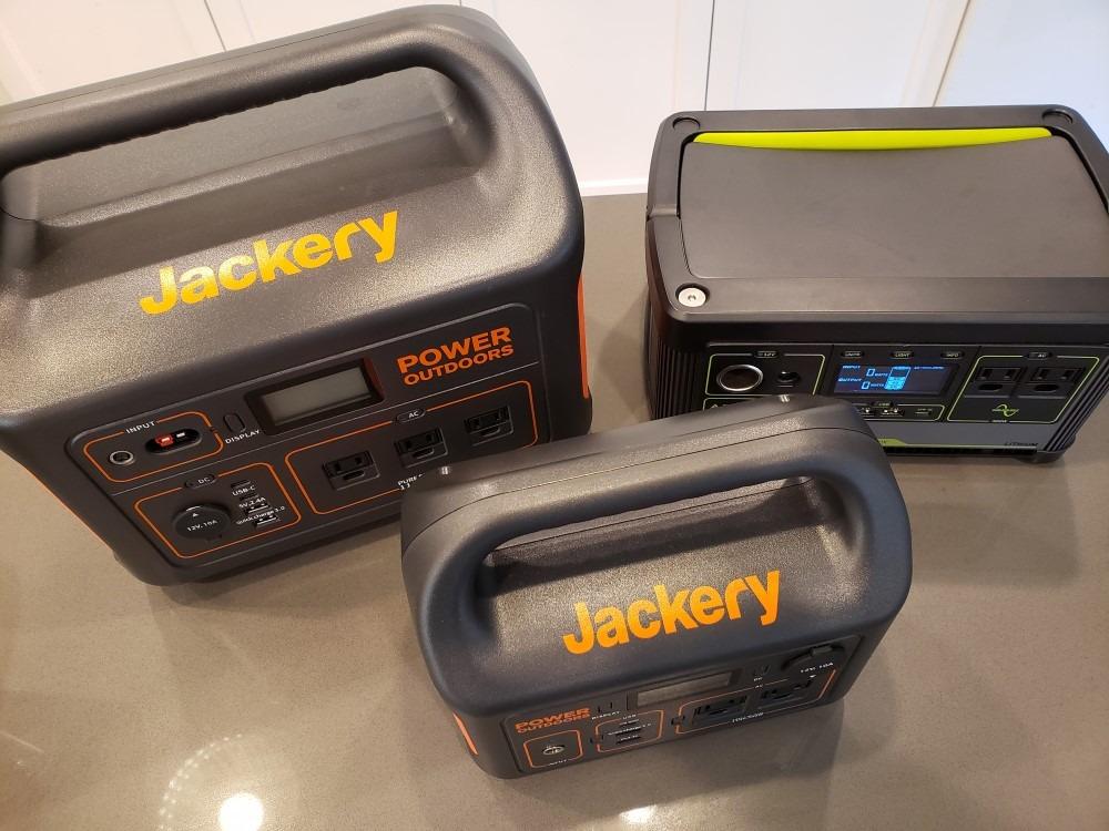 Jackery Explorer 300 Portable Power Station,292Wh customer photo 1