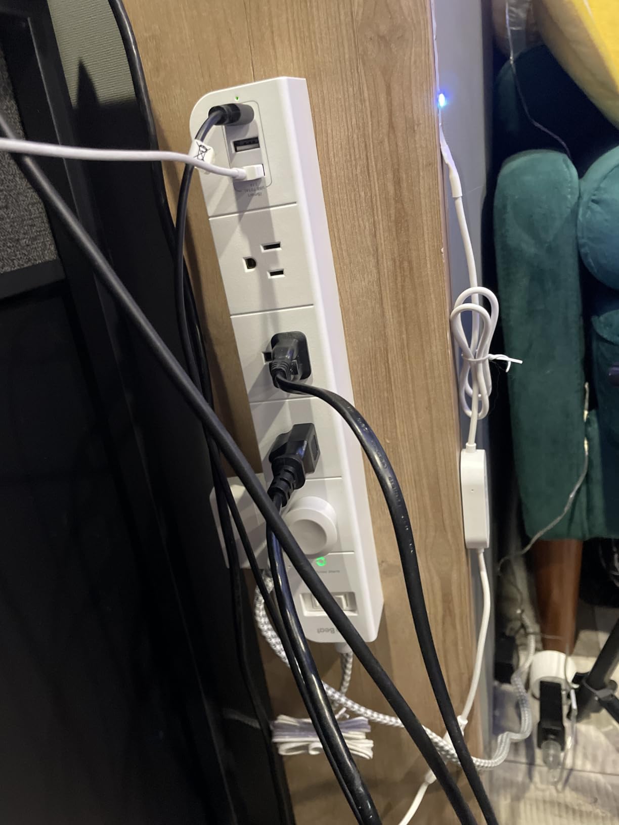 Kasa Smart Plug Power Strip, KP303, Smart Outlet, No Hub Required customer photo 1