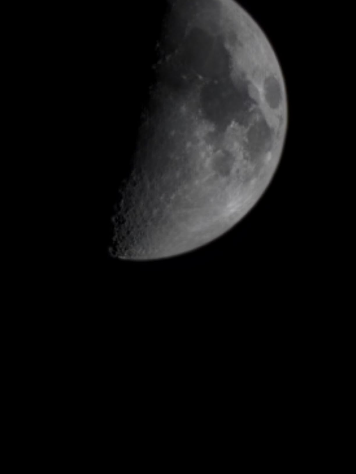 Celestron StarSense Explorer LT 114AZ App-Enabled Telescope - 114mm Newtonian Reflector with Smartphone Dock & StarSense App - iPhone & Android Compatible - Easy-to-Use for Beginners customer photo 1