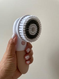 Vanity Planet Raedia Facial Cleansing Brush - Electric with 4 Exfoliating Brush Heads customer photo 1