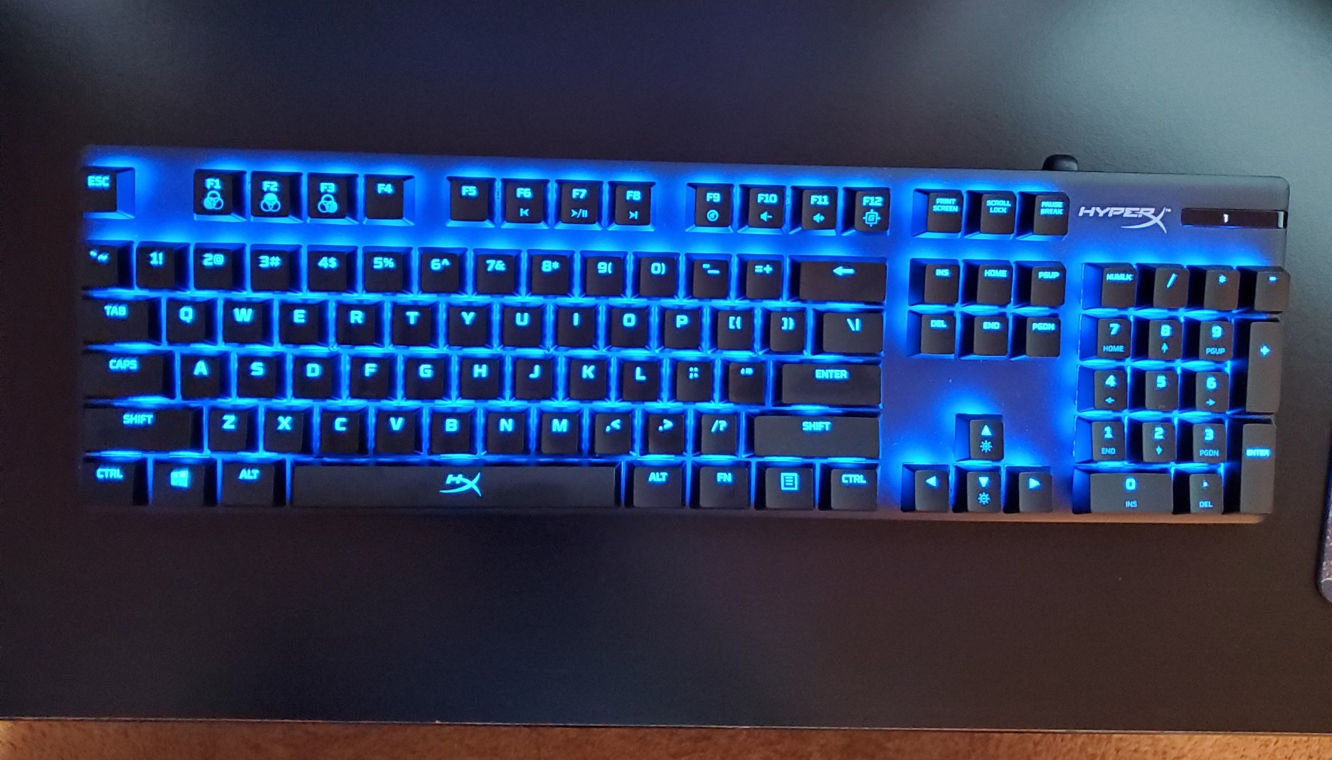 HyperX Alloy Origins Core - Tenkeyless Mechanical Gaming Keyboard, Software Controlled Light & Macro Customization, Compact Form Factor, RGB LED Backlit, Tactile HyperX Aqua Switch, Black customer photo 1