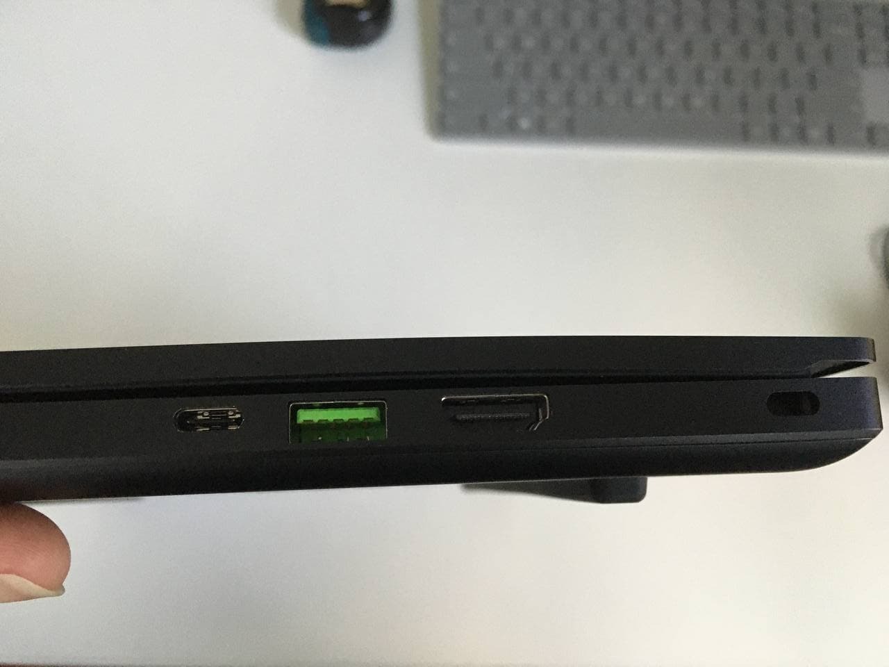 Blade 15 Advanced Gaming Laptop 2020: Intel Core i7-10875H 8-Core, NVIDIA GeForce RTX 2070 Super Max-Q, 15.6