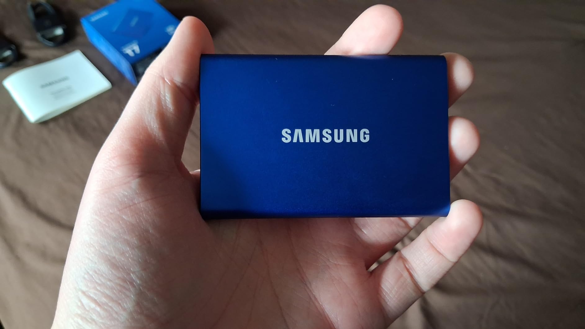 Samsung T7 Portable SSD, 1TB External Solid State Drive, Speeds Up to 1,050MB/s, USB 3.2 Gen 2, MU-PC1T0T/AM, Gray customer photo 1