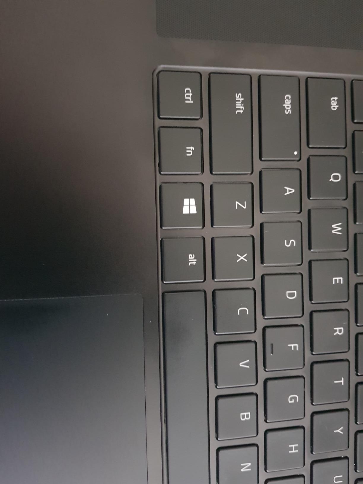 Razer Blade Pro 17 Gaming Laptop 2020: Intel Core i7-10875H 8-Core, NVIDIA GeForce RTX 2080 Super Max-Q, 17.3