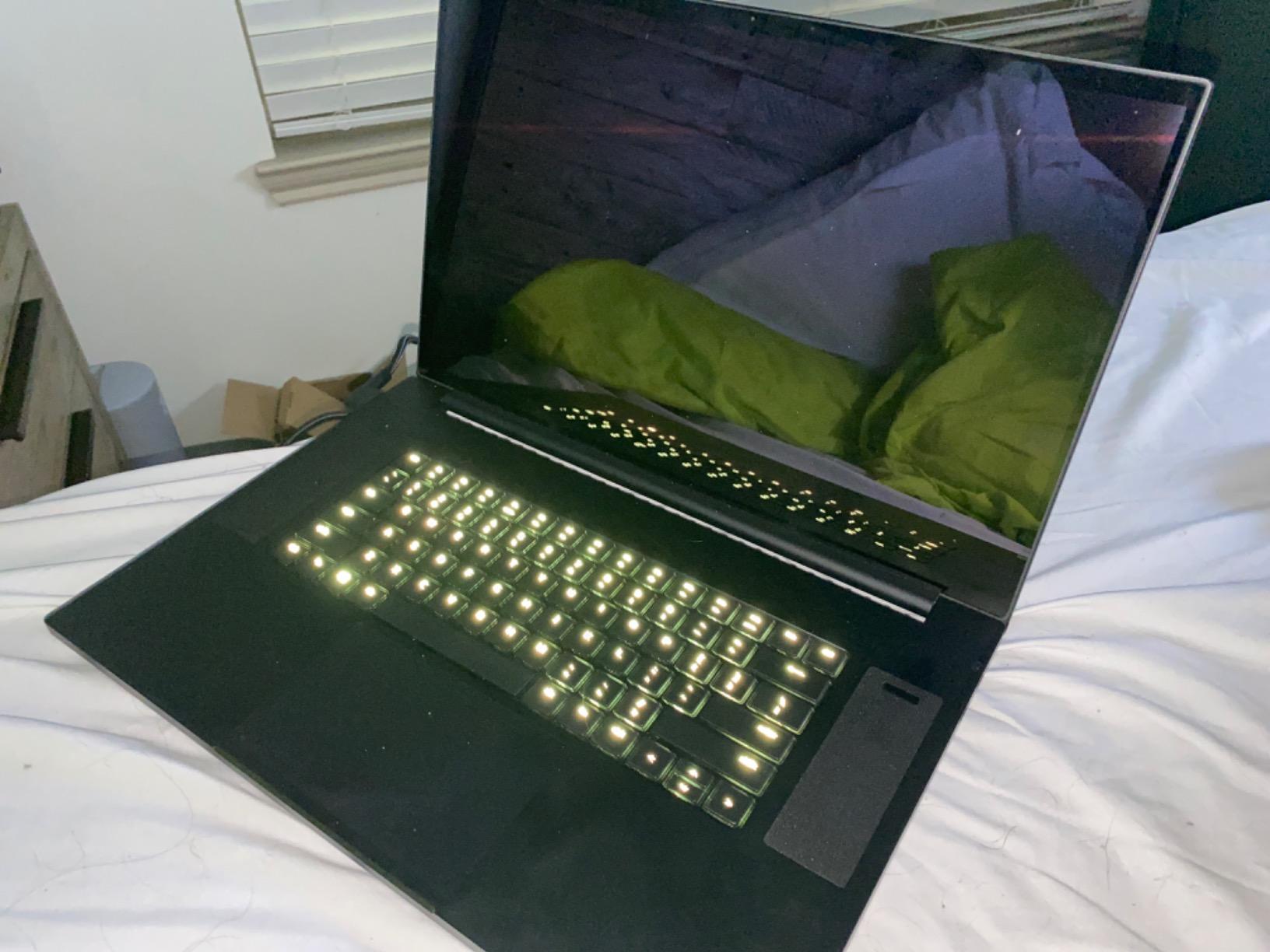 Razer Blade Pro 17 Gaming Laptop 2020: Intel Core i7-10875H 8-Core, NVIDIA GeForce RTX 2080 Super Max-Q, 17.3