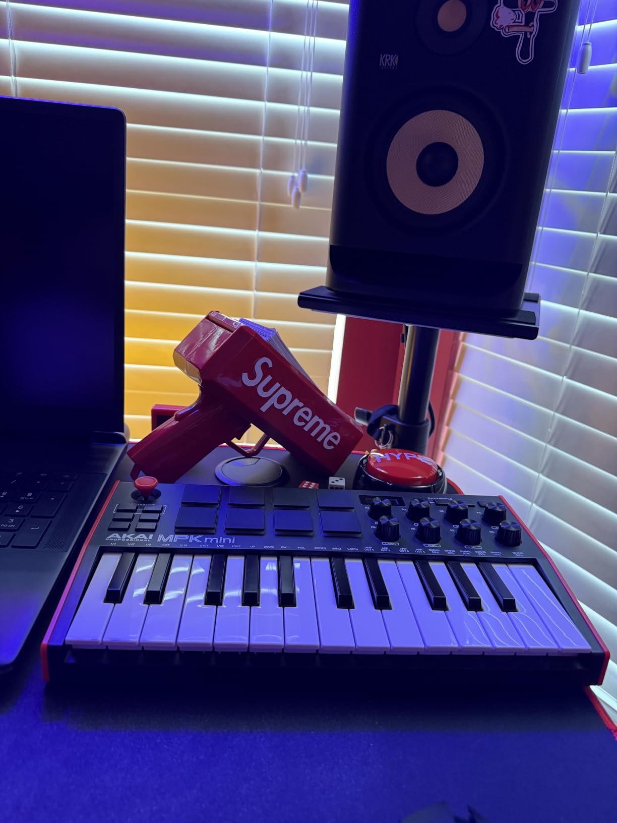 Akai Professional MPK Mini MK3 25-Key USB MIDI Keyboard Controller customer photo 2