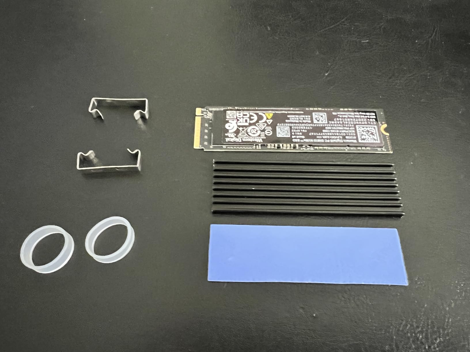 GLOTRENDS M.2 Heatsink Kits with Thermal Pad for 2280 M.2 SSD, Fit for Desktop PC/PS5/PS5 Slim Installation, 22x70x3mm Aluminum Body(2 Packs) customer photo 1