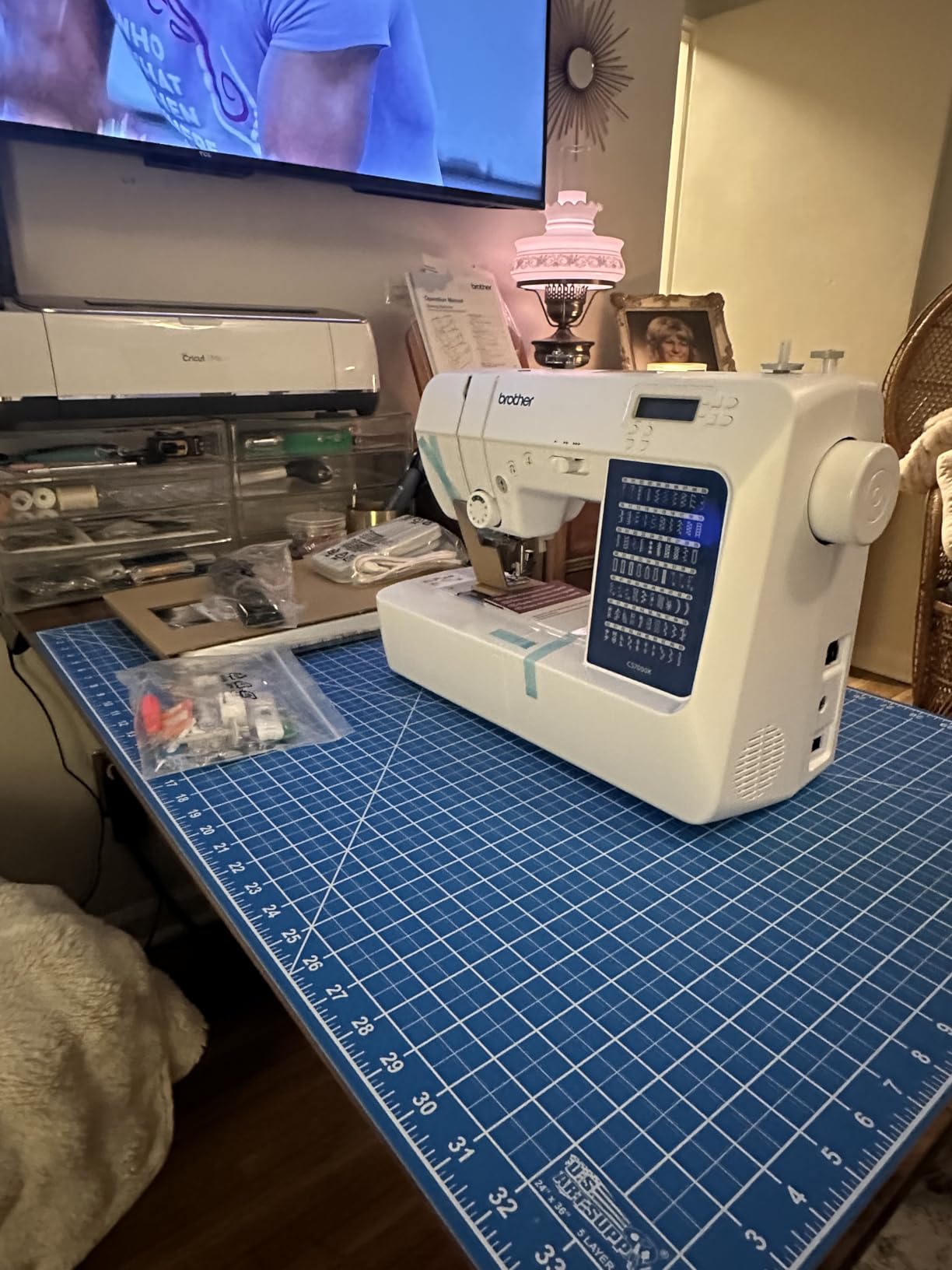 Brother CS7000X Computerized Sewing and Quilting Machine, 70 Built-in Stitches, LCD Display, Wide Table, 10 Included Feet customer photo 1
