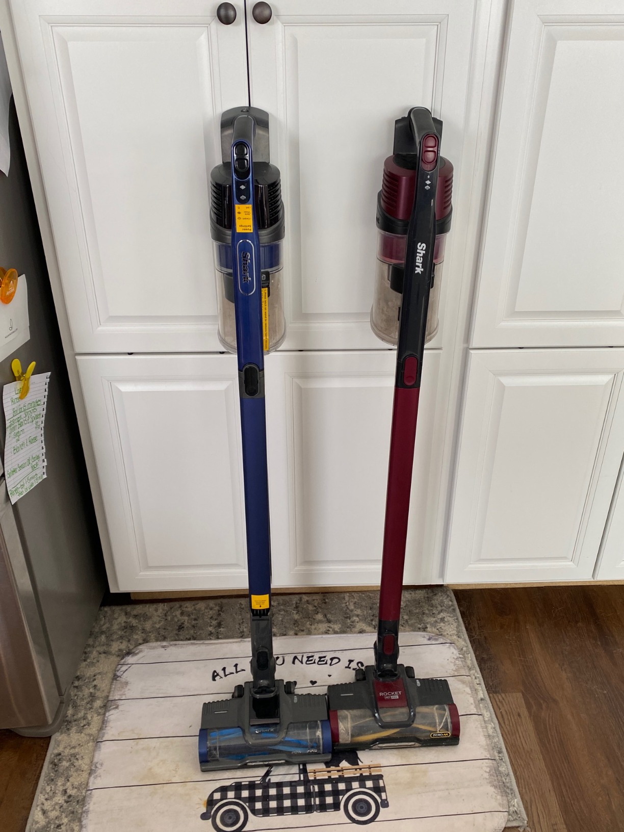 Shark Cordless Vacuum Cleaner - Blue - IZ363HT customer photo 2