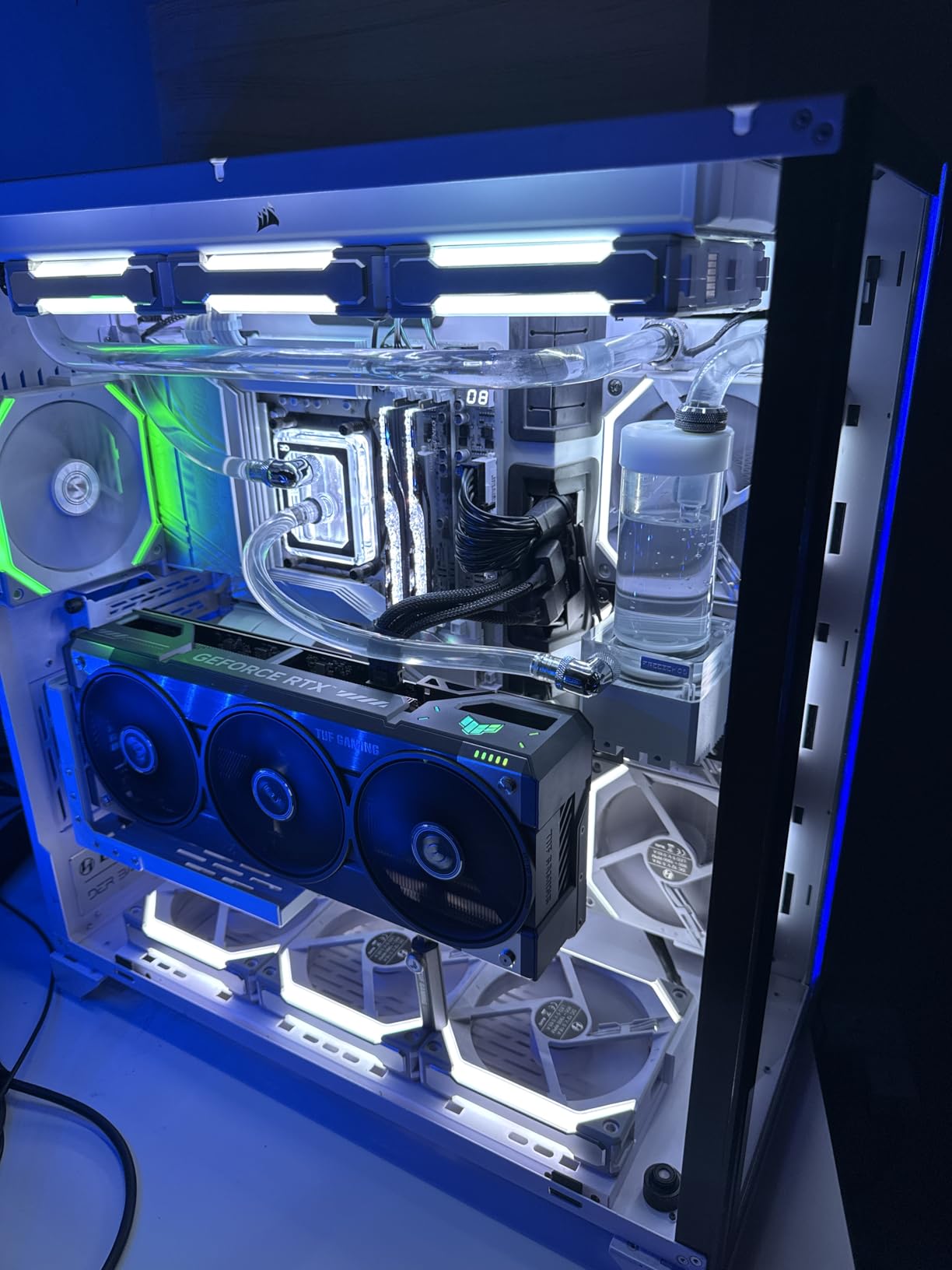 Alphacool Eisblock XPX Pro Aurora Light CPU Water Block, Plexi | Nickel-Plated Copper Base, AMD Threadripper/Intel LGA 3647/2011/2066, 14 aRGB LEDs customer photo 1