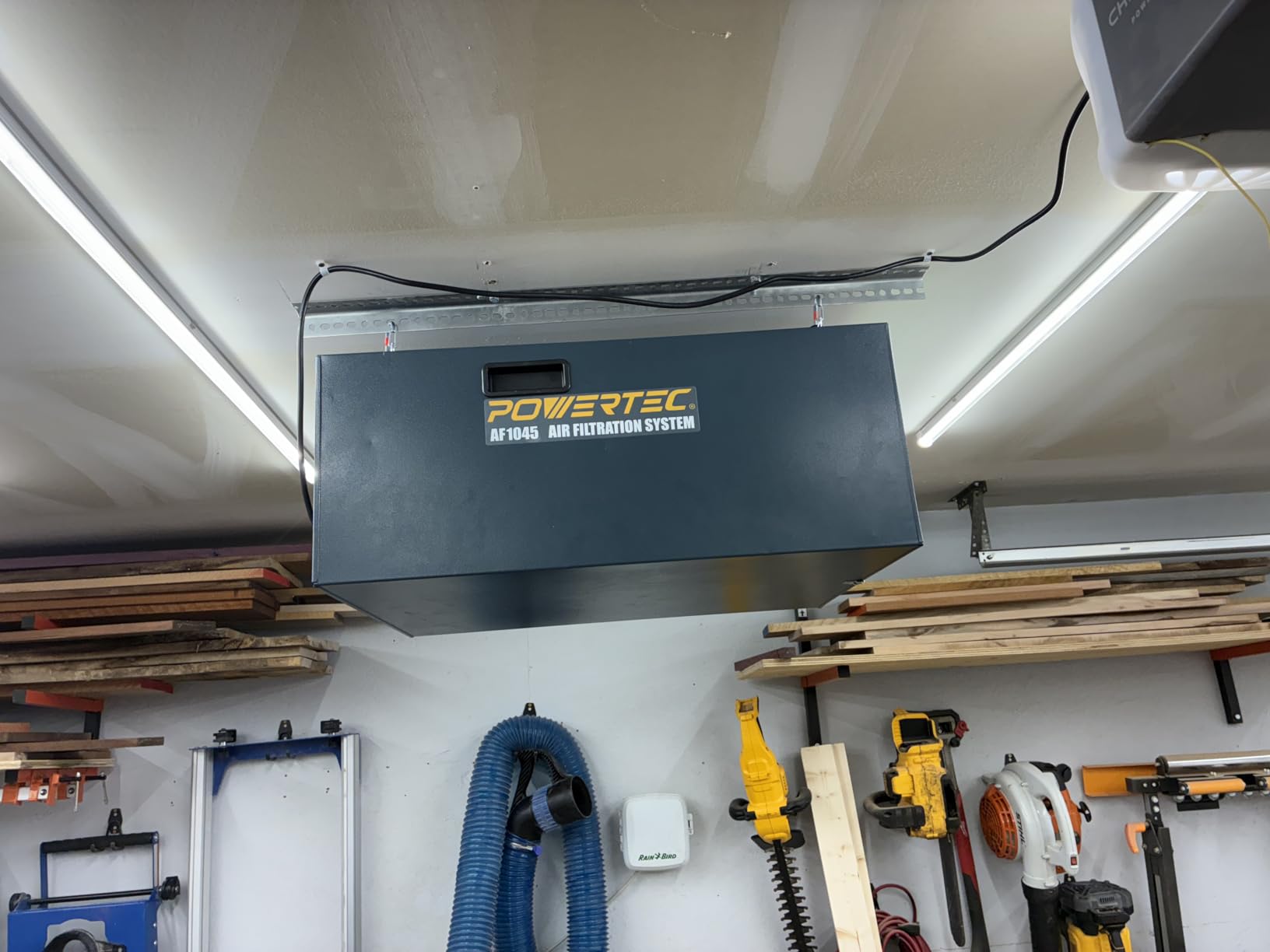 POWERTEC AF1045 3-Speed Remote Controlled Air Filtration System (655/875/1060 CFM), Hanging Air Filter for Woodworking & Dust Collector customer photo 1