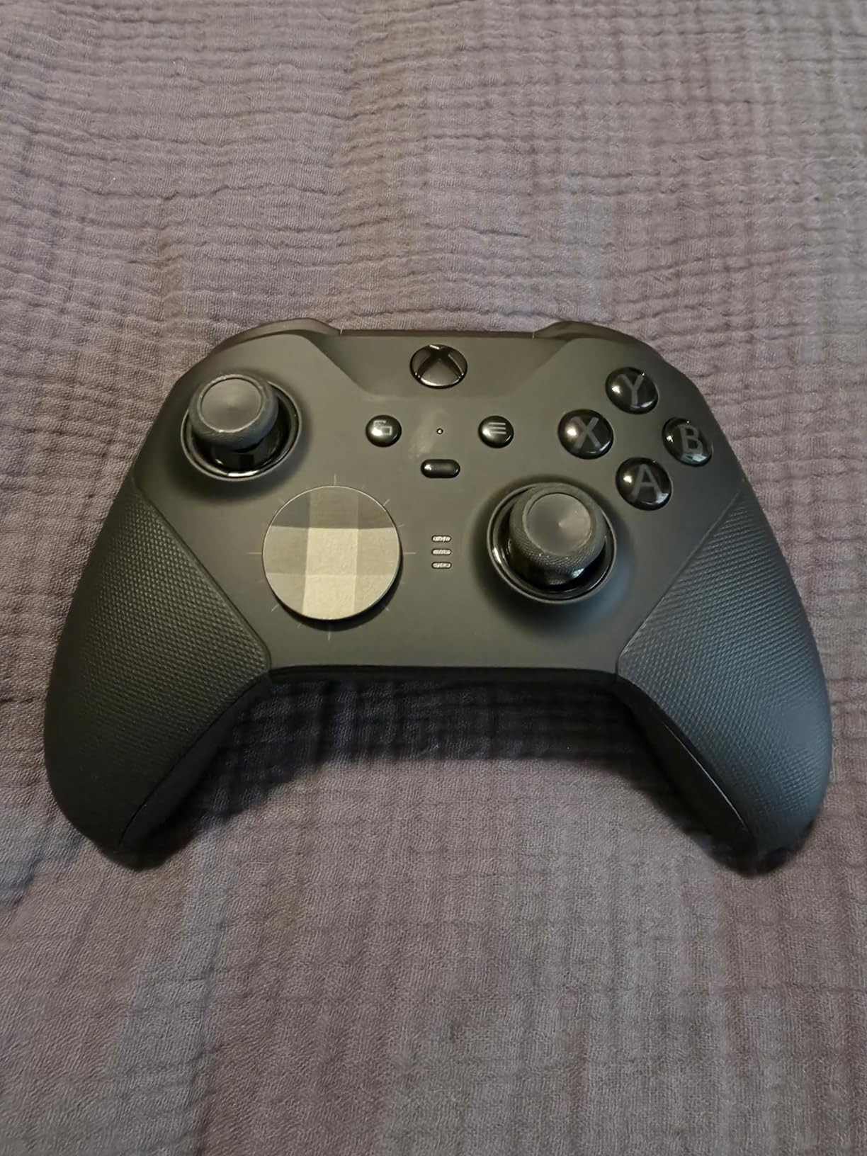 Xbox Elite Series 2 Controller - Black (Renewed) customer photo 1