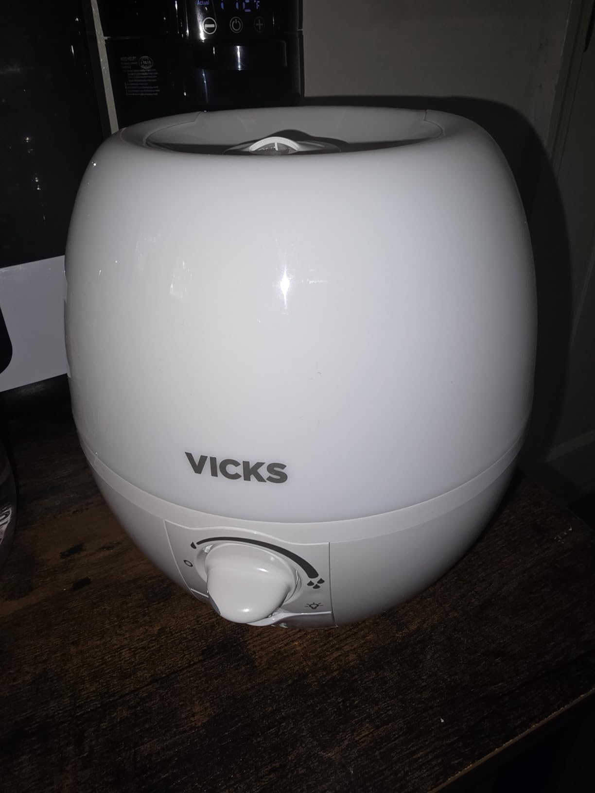 Vicks Humidifier 3-in-1 SleepyTime Cool Mist Humidifier for Nursery, White customer photo 2