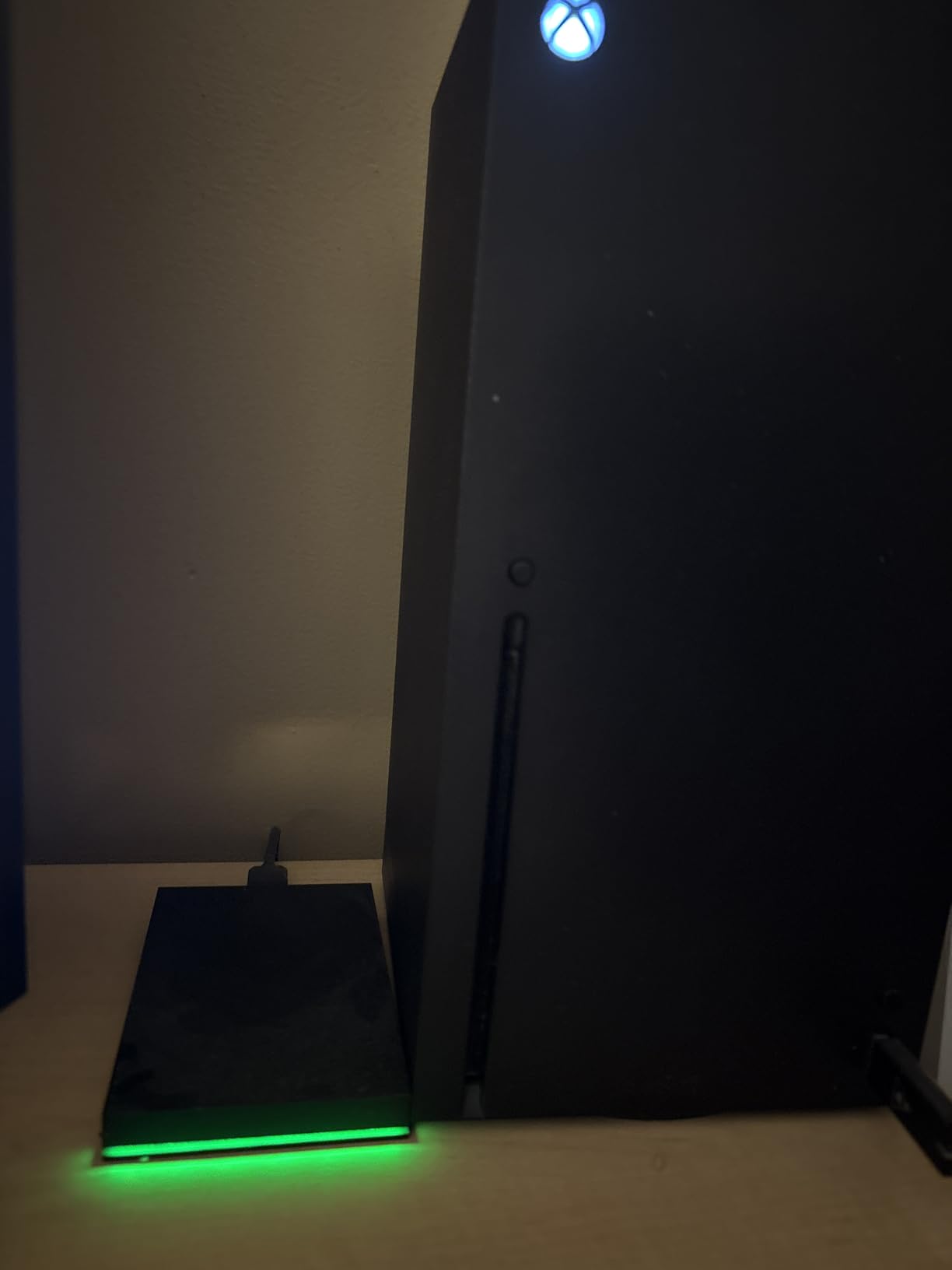 Seagate 2TB Game Drive for Xbox | USB 3.0 (STKX2000400) customer photo 2