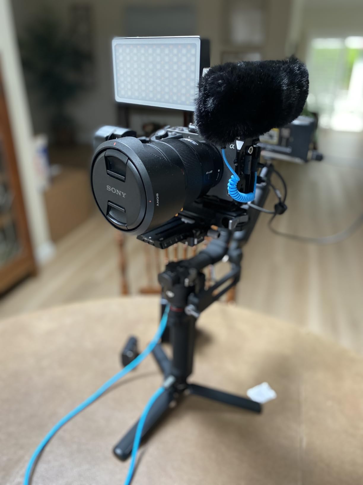 Sennheiser Professional MKE 400 Directional On-Camera Shotgun Microphone customer photo 1