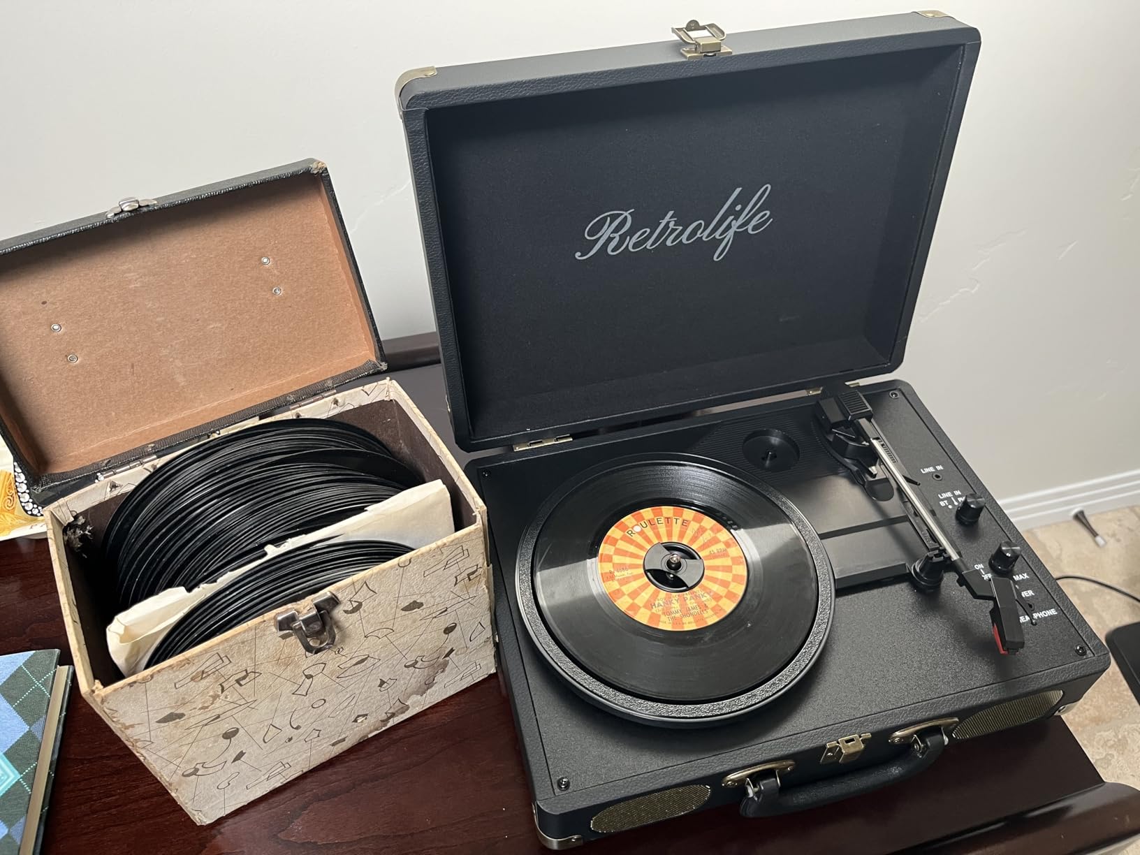 Retrolife® Vinyl Record Player with Speakers, Bluetooth Vinyl Player-Black | Portable, 3-Speed BT Turntable, Belt-Driven, RCA Line Out & Headphone Jack, Auto Stop, Plays 7/10/12