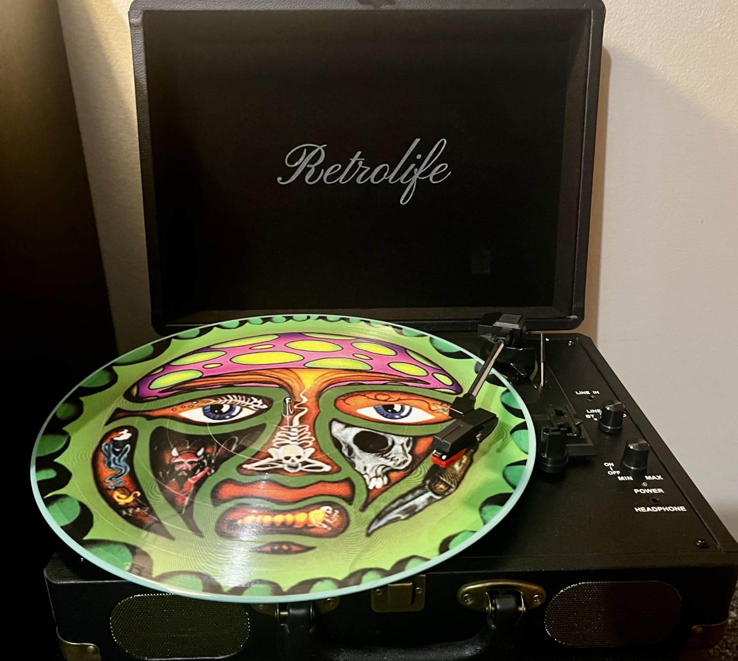Retrolife® Vinyl Record Player with Speakers, Bluetooth Vinyl Player-Black | Portable, 3-Speed BT Turntable, Belt-Driven, RCA Line Out & Headphone Jack, Auto Stop, Plays 7/10/12