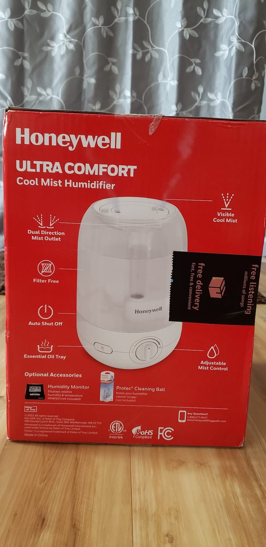 Ultra Comfort Cool Mist Humidifier, No Filter, Easy to Fill and Clean, Cleaning Brush Included, Ultra Quiet, Use Air Humidifier with Essential Oils for Extra Comfort, Black, HUL545B customer photo 2