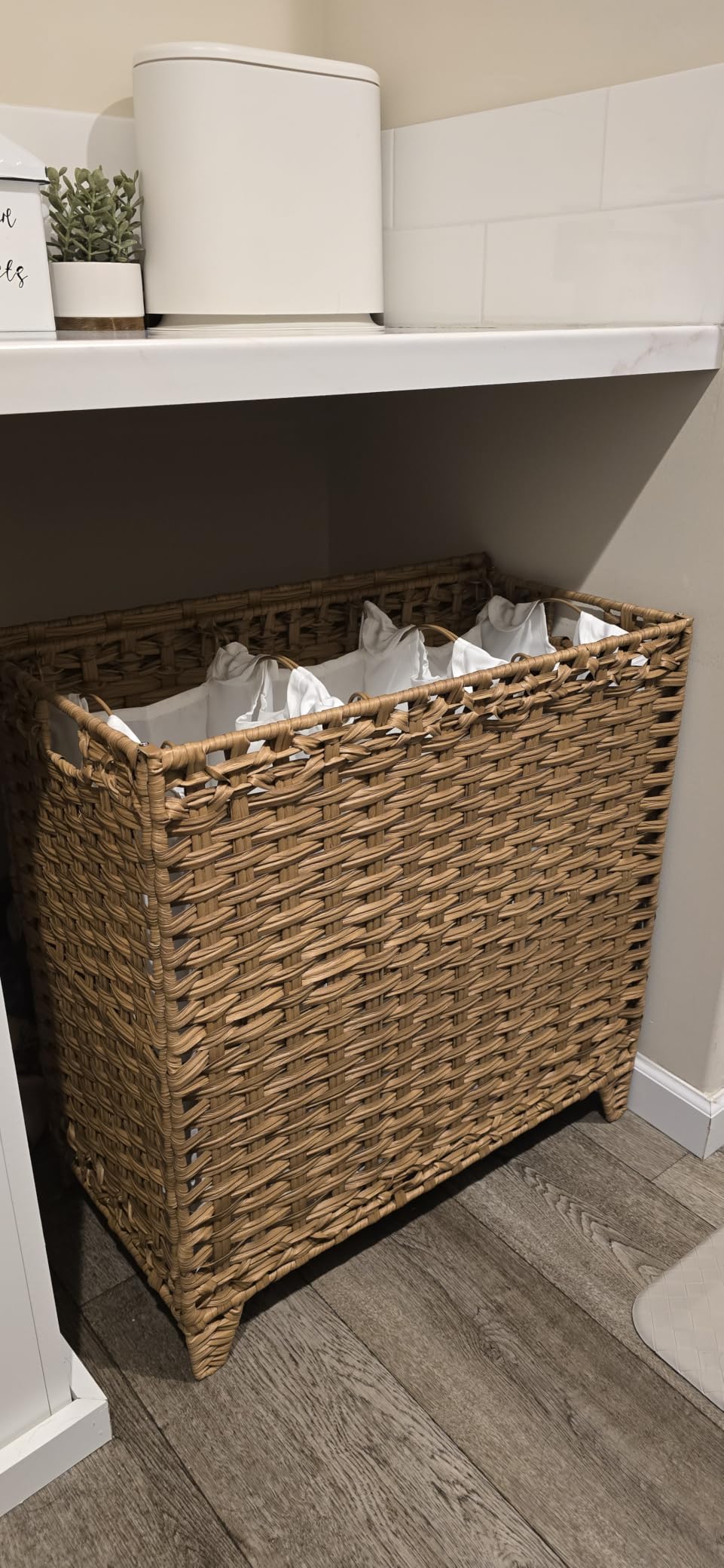 Laundry Hamper with 3 Removable Liner Bags; 132L Handwoven Rattan Laundry Basket with Lid & Heightened Feet; Clothes Hamper with Side Handles; Laundry Sorter with 3 Separate Sections customer photo 2