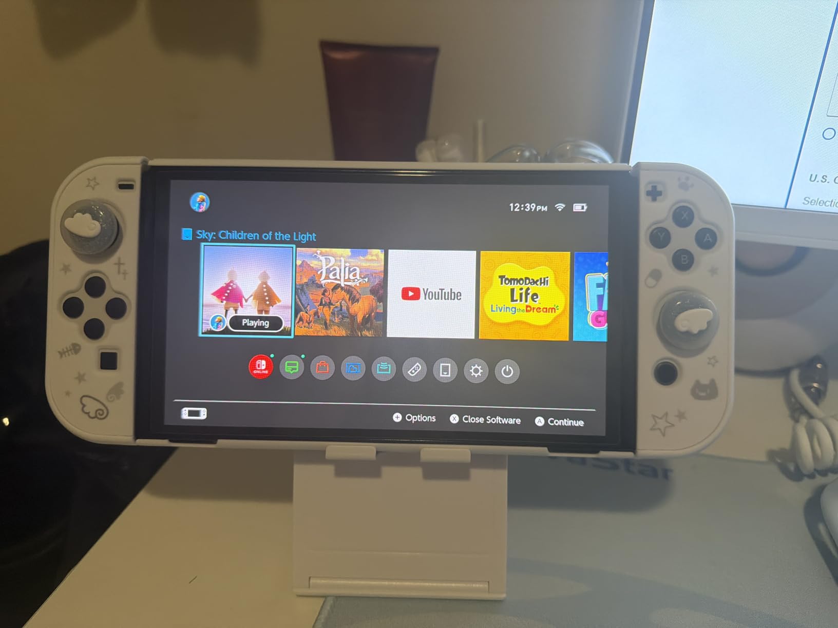 Nintendo Switch OLED Model w/ White Joy-Con (Renewed) customer photo 1