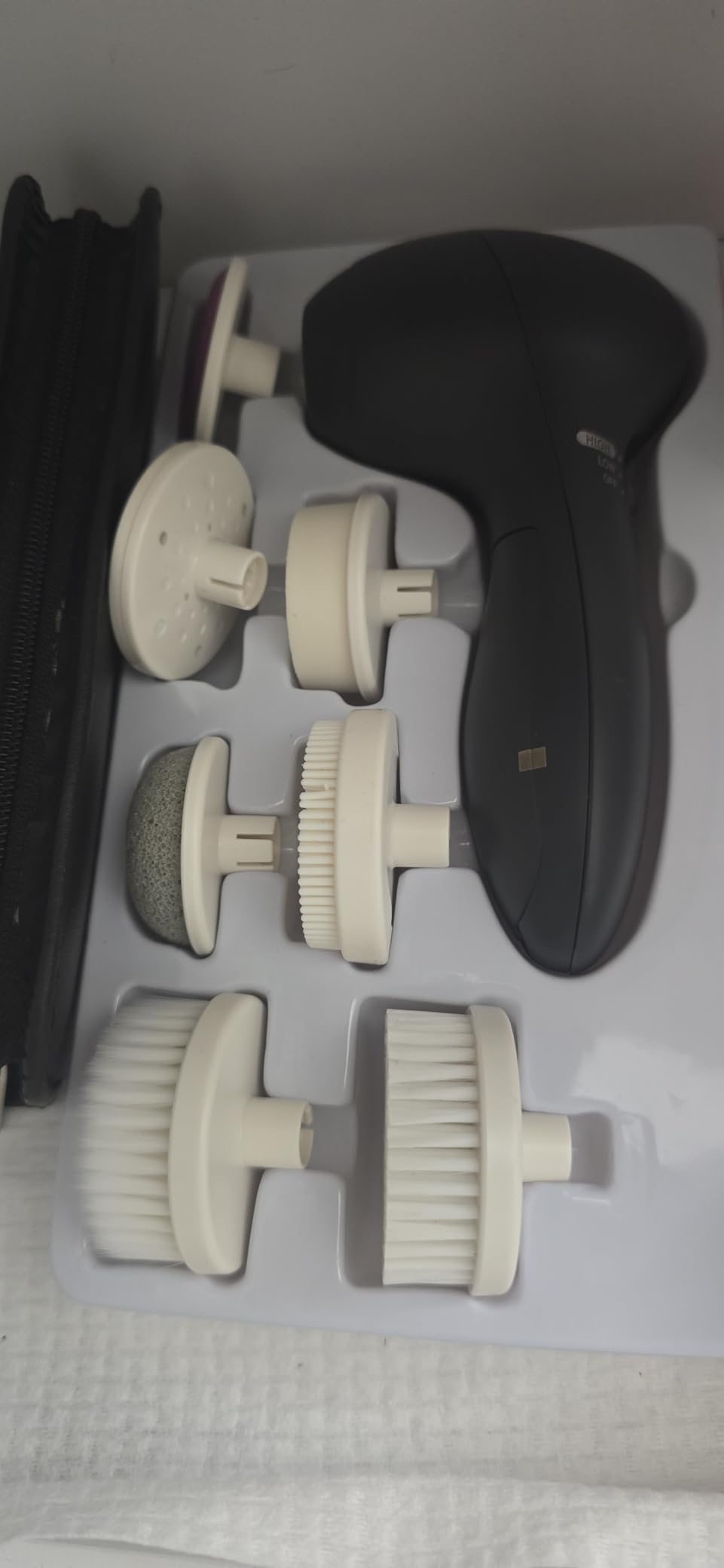 COSLUS Facial Cleansing Brush Silicone Face Scrubber - 7 in 1 FBS-D Electric Exfoliating Rotating Massage Device customer photo 1