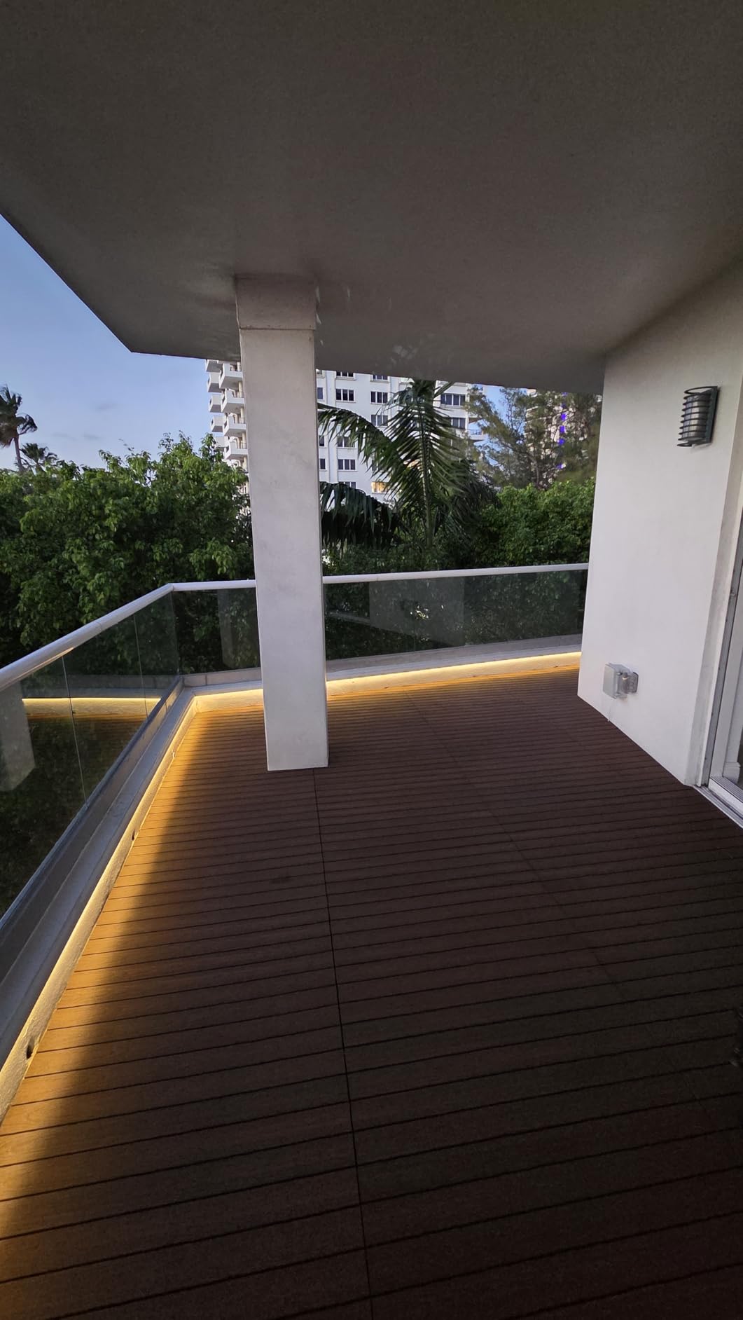 NewTechWood UltraShield Naturale 1 ft. x 3 ft. Quick Deck Outdoor Composite Deck Tile in Brazilian Ipe (15 sq. ft. Per Box) customer photo 2