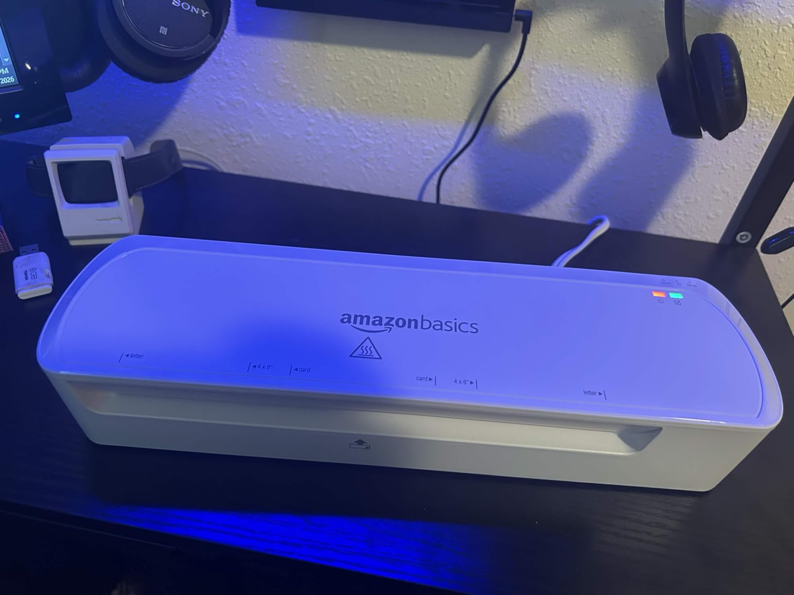 Amazon Basics 9-Inch Thermal Laminator Machine with Quick Warm-Up, 2 Heat Settings, Jam Release for Documents and Photos, White customer photo 2