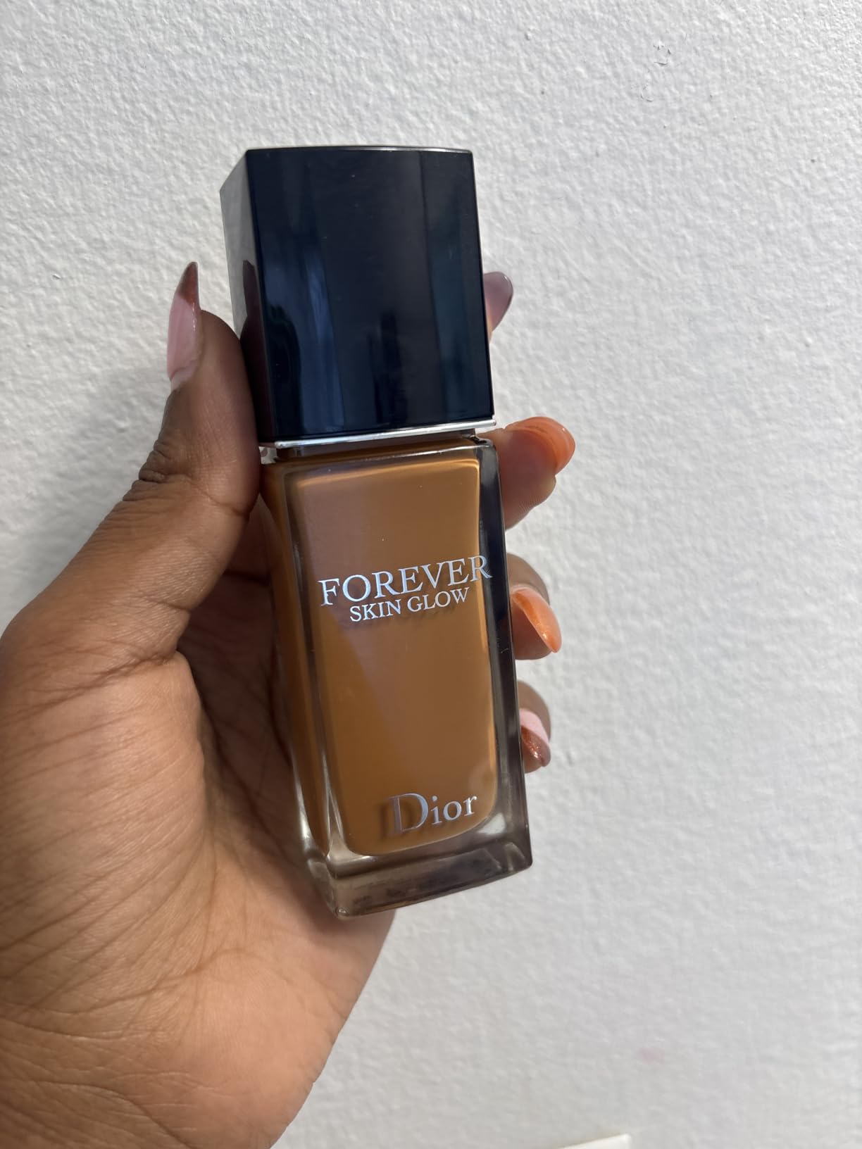 Christian Dior Dior Forever Skin Glow Foundation SPF 20-2N Neutral Glow Foundation customer photo 2