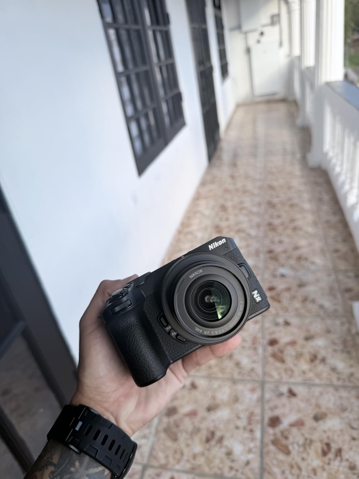 Nikon Z 30 with Wide-Angle Zoom Lens | Compact, lightweight mirrorless stills/video camera with 16-50mm zoom lens customer photo 1