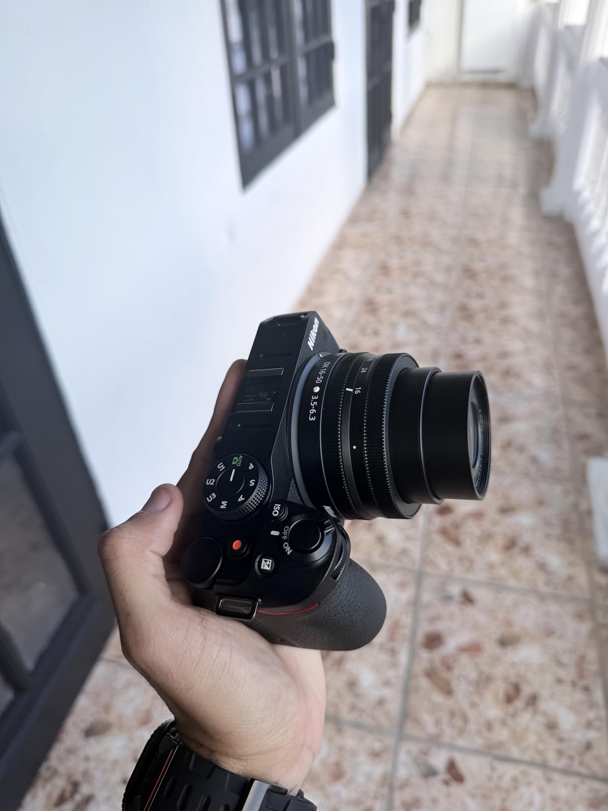 Nikon Z 30 with Wide-Angle Zoom Lens | Compact, lightweight mirrorless stills/video camera with 16-50mm zoom lens customer photo 2