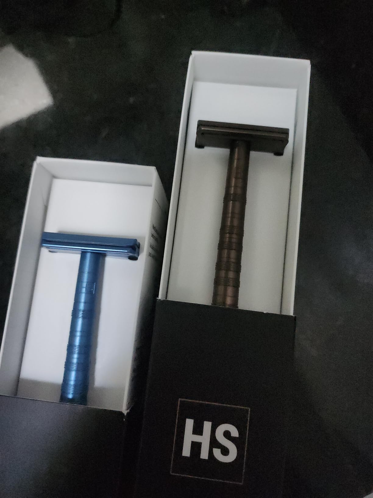 Henson Shaving Razor - Aluminum Double Edge Safety Razor with 5 Spare Blades - 30° Angled Precision With Superior Blade Rigidity- Reusable Single Blade Razors For Men and Women - Mild Aggression customer photo 2