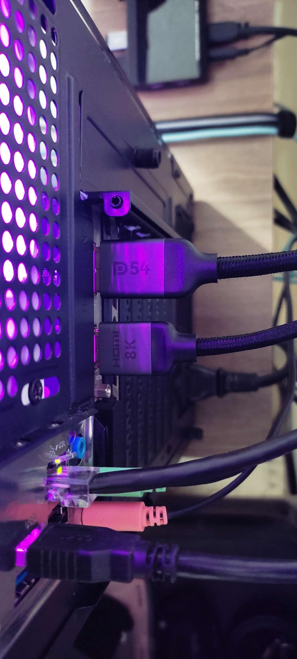 Silkland 54Gbps DisplayPort Cable 2.1 [VESA Certified], DP 2.1 Cable [16K@30Hz, 8K@120Hz, 4K@240Hz 165Hz 144Hz] HDR, HDCP DSC 1.2a, Compatible FreeSync G-Sync Gaming Monitor 5090 7900XTX, 6.6FT customer photo 2