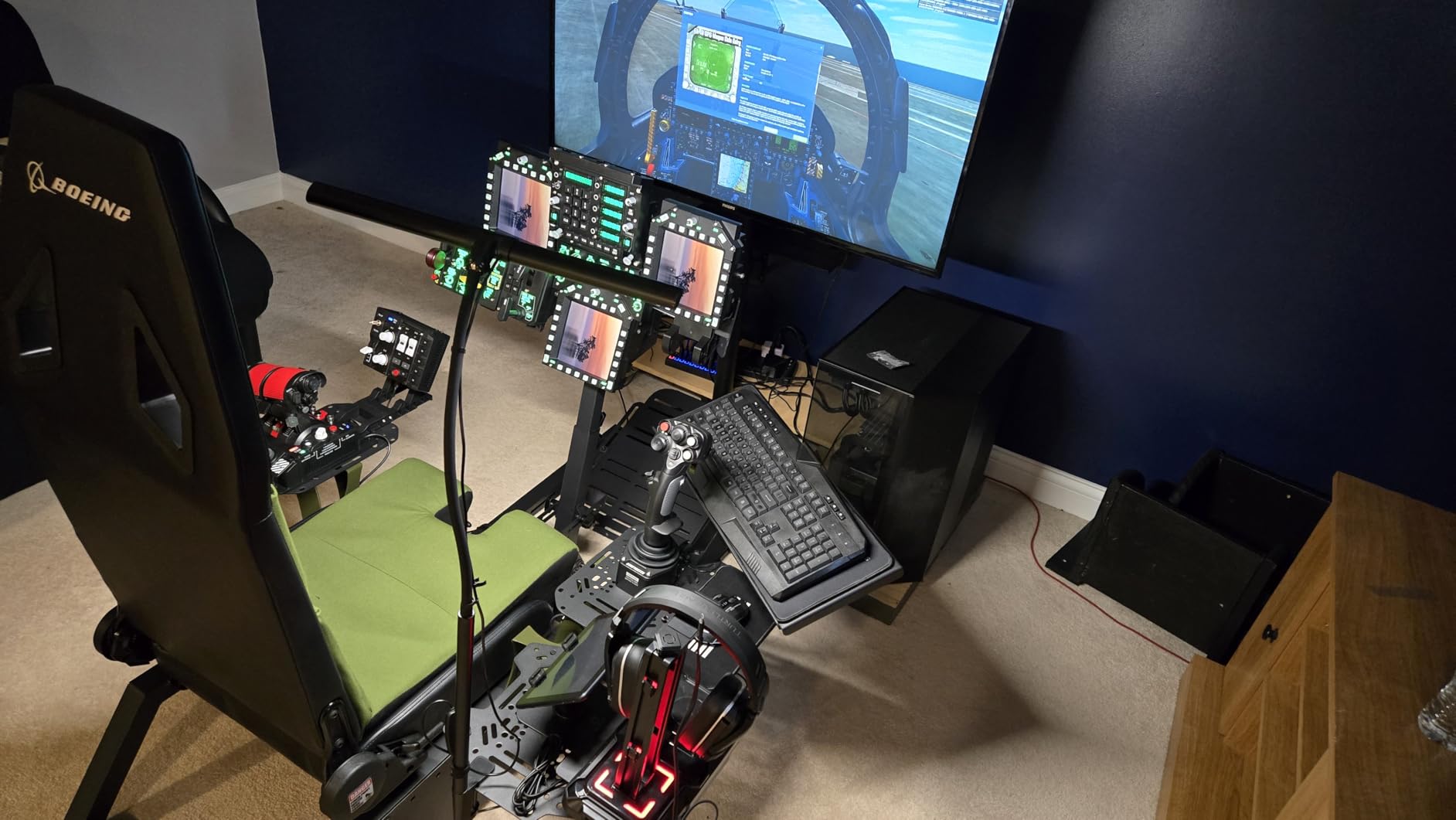 Next Level Racing Flight Simulator Cockpit: Boeing Commercial Edition (NLR-S027) customer photo 1