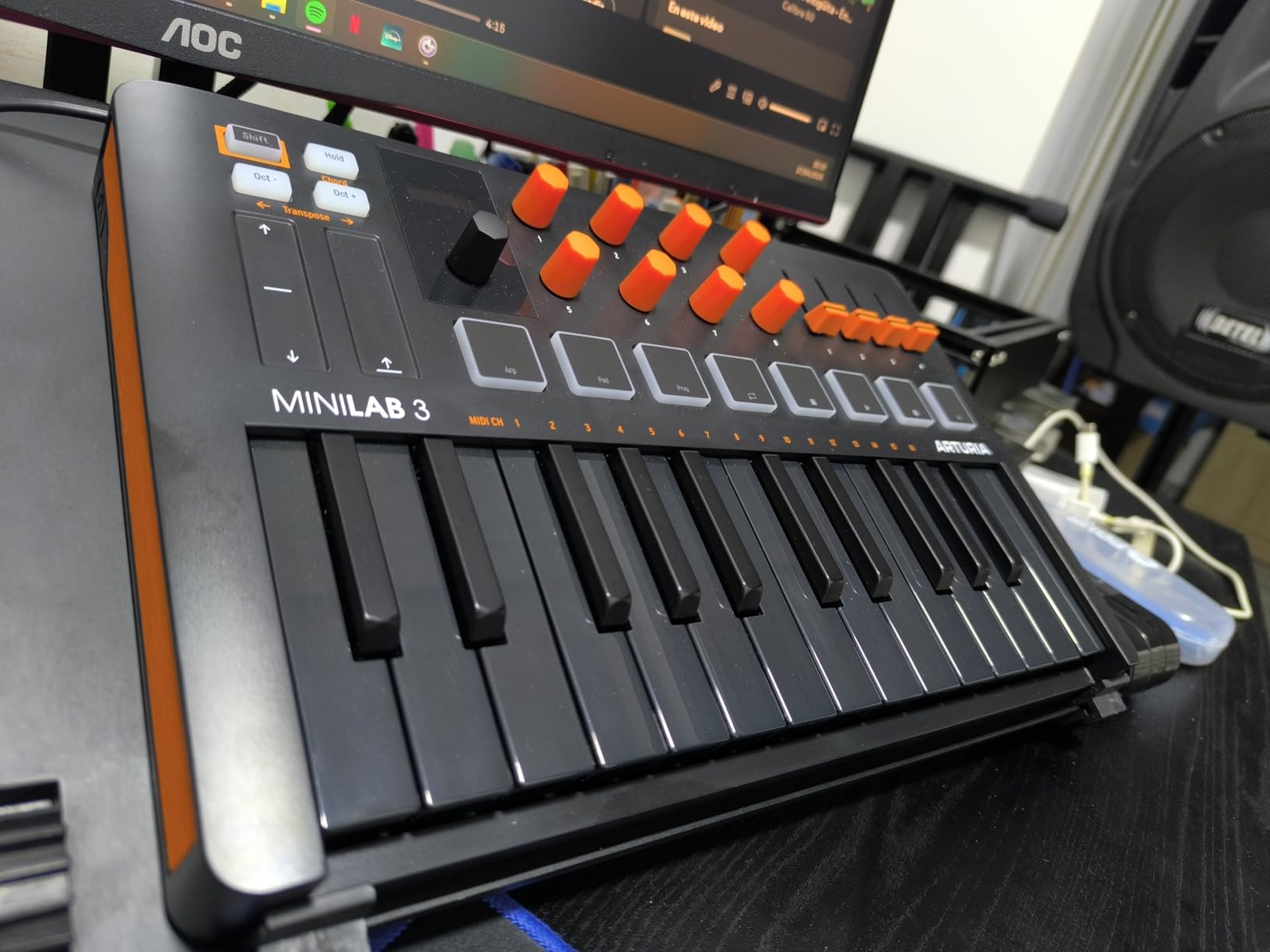 Arturia MiniLab 3 Universal MIDI Controller, White customer photo 2