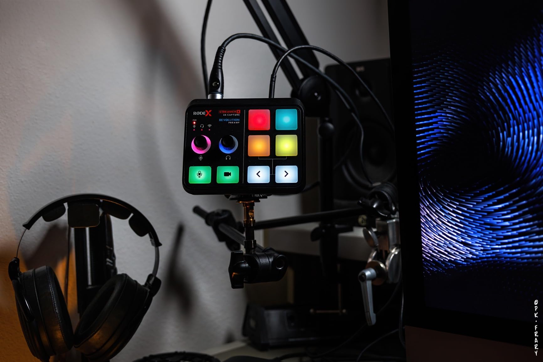 RØDE X Streamer X Professional Integrated Audio Interface and 4K Video Capture Card with XLR, HDMI and TRRS Connectivity for Streaming, Gaming and Content Creation customer photo 1