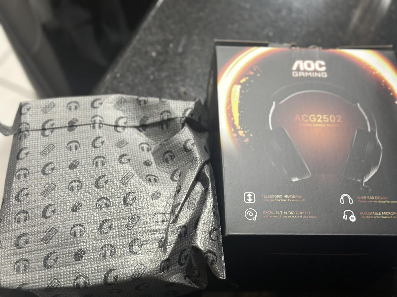 Razer Kraken V3 X Wired USB Gaming Headset, Lightweight, Black | TriForce 40mm Drivers, HyperClear Cardioid Mic, 7.1 Surround Sound, Chroma RGB Lighting customer photo 2