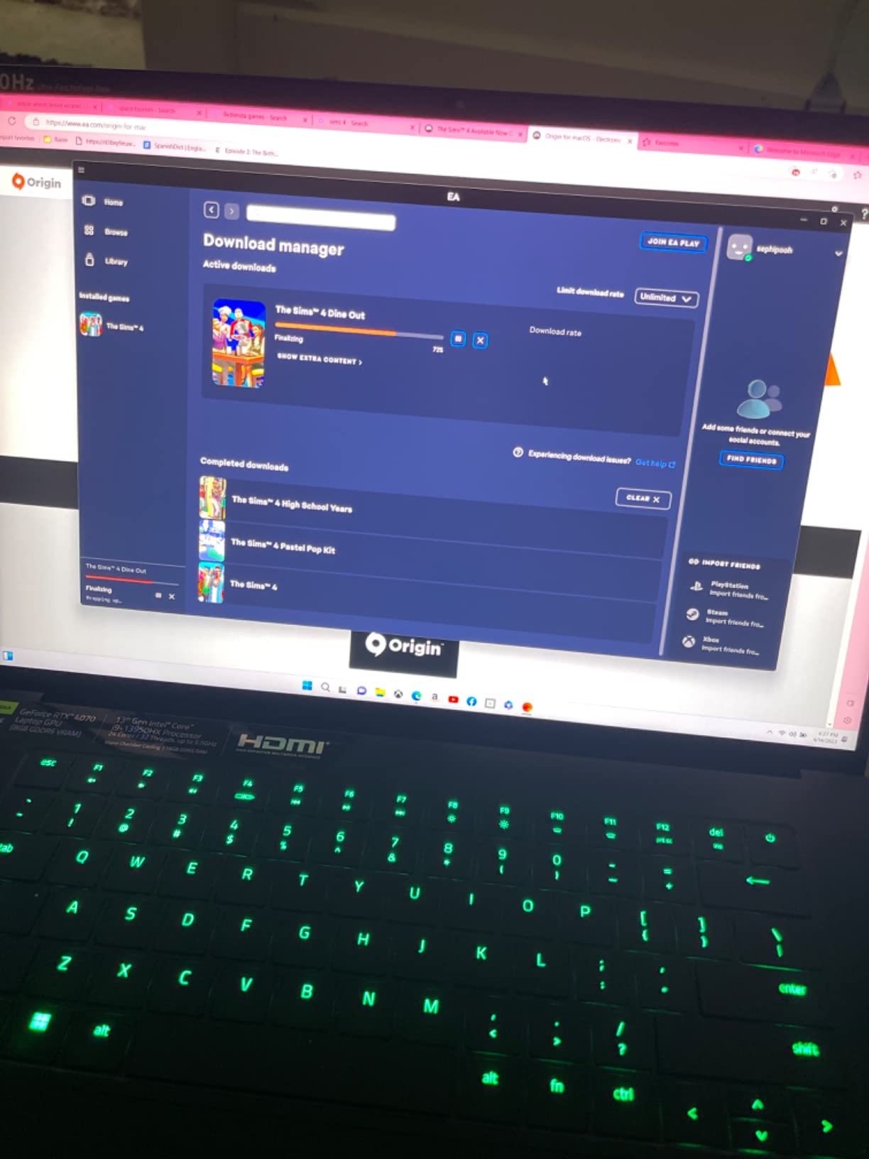 Blade 16 Gaming-Laptop: NVIDIA GeForce RTX 4070 13th Gen Intel 24-Core i9 HX CPU - 16