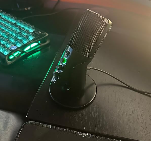 Sennheiser Professional Profile - USB Cardioid Condenser Microphone & Table Stand, Mute Button, Built-in Headphone Jack, Gain Control customer photo 1