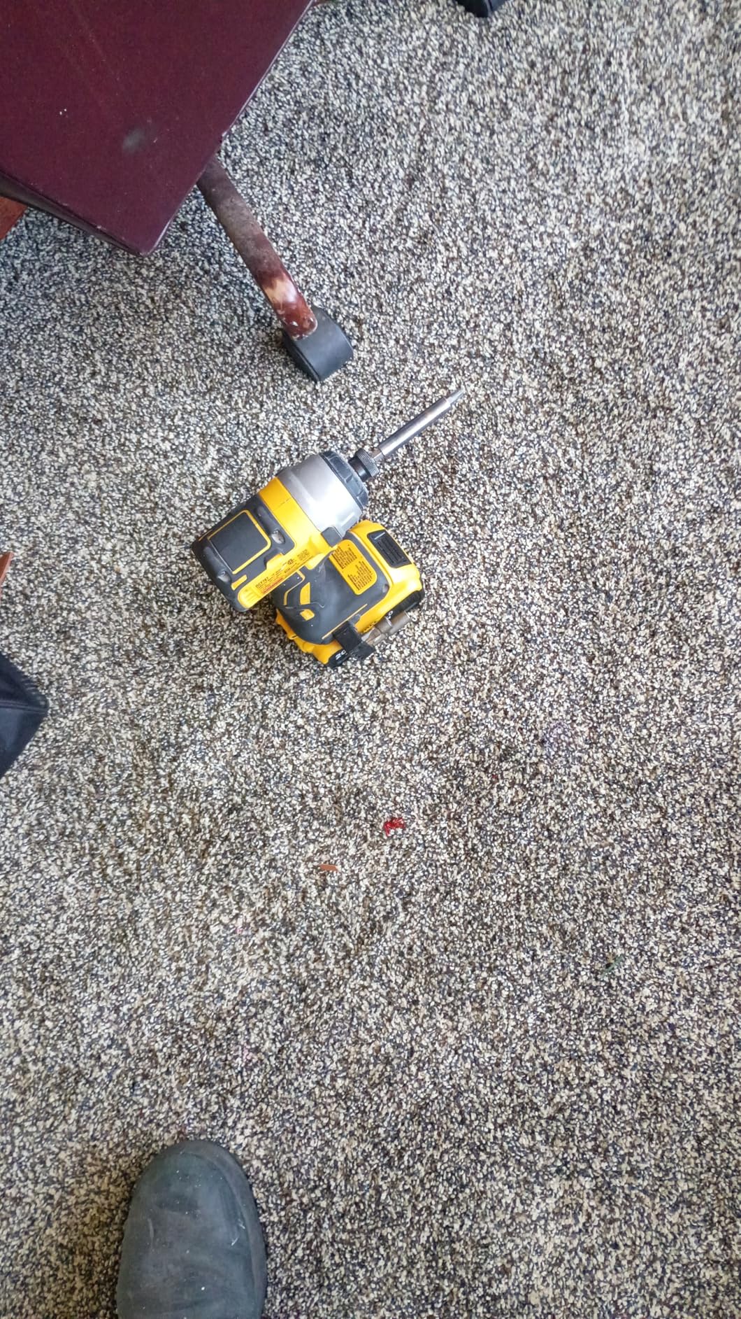 DEWALT 20V MAX Impact Driver, 1/4 Inch, Battery and Charger Included (DCF787D1) customer photo 2