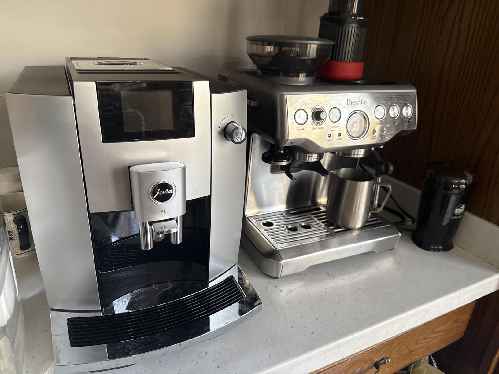 Jura E6 Platinum 15465 | Hot water on demand, A professional aroma grinder Comes in a finish customer photo 2