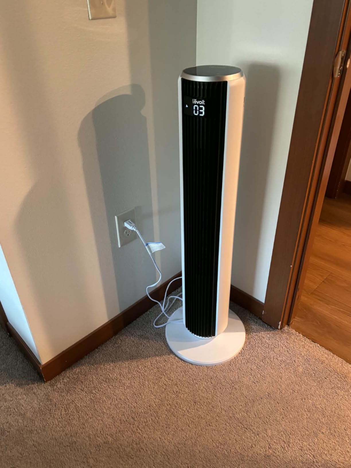 Levoit Tower Fan for Bedroom, 28ft/s Fans that Blow Cold Air, 28dB Quiet customer photo 1