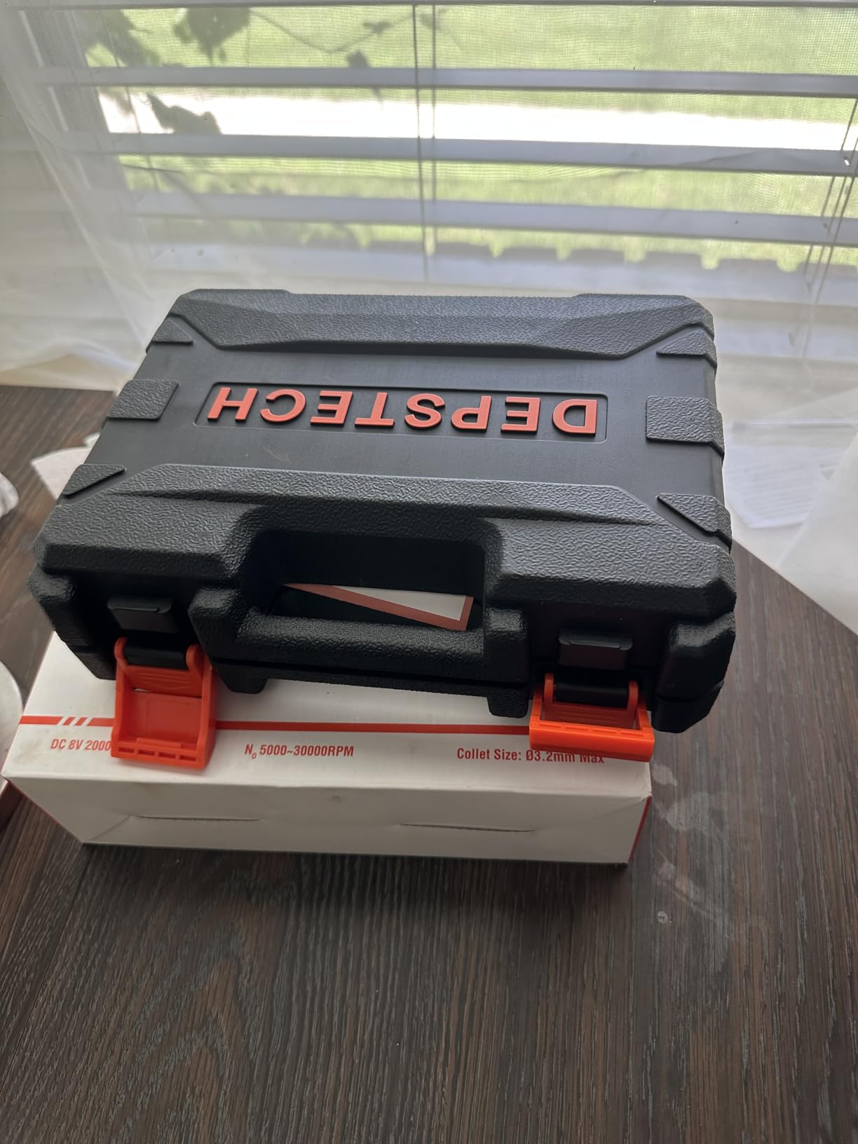 Cordless Rotary Tool Kit, 8V 2.0Ah Rechargeable Battery, 30000RPM 5-Speed Multi Power Carving Tools, 127Pcs Accessories, Shield Attachment, Cutting/Drilling Guide for Handmade/DIY Creations customer photo 2