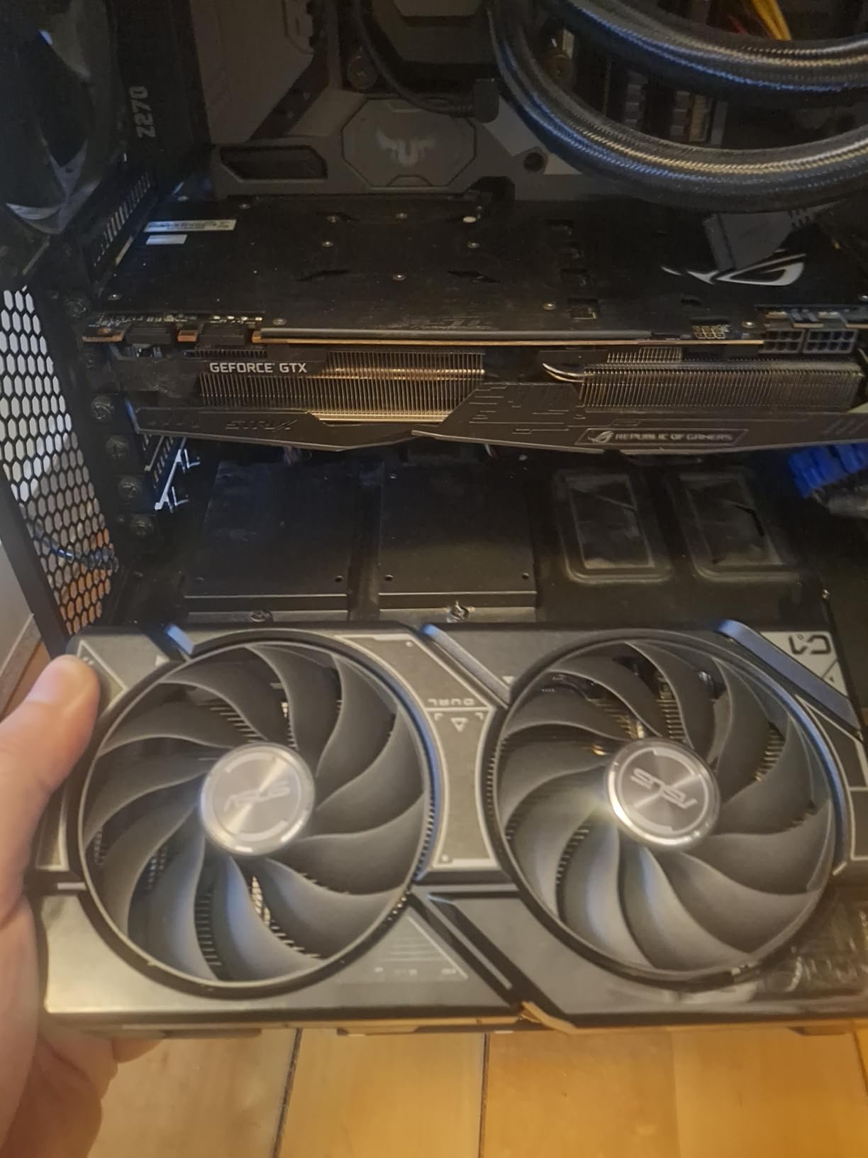 ASUS Dual GeForce RTX 4060 Ti OC Edition 8GB GDDR6 (PCIe 4.0, 8GB GDDR6, DLSS 3, HDMI 2.1, DisplayPort 1.4a, Axial-tech Fan Design, 0dB Technology), 3 Year Warranty customer photo 1