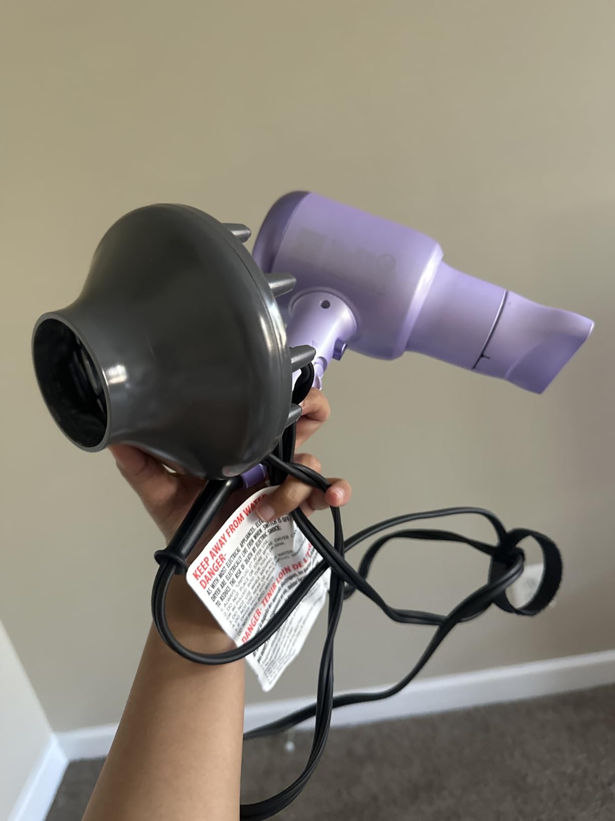 Wavytalk Hair Dryer with Diffuser, Blown Away Ionic Hair Dryer for Curly Hair with Comb, 1875W Fast Drying Blow Dryer with Ceramic Technology, 3 Attachments for All Hair Types, Light and Quiet, Black customer photo 2