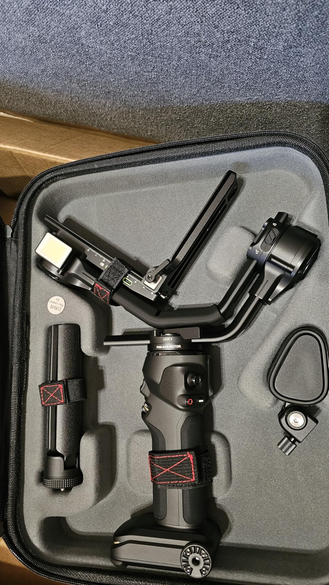 Crane 4, 3-Axis Gimbal Stabilizer for DSLR and Mirrorless Camera, Nikon Sony Panasonic Canon Fujifilm BMPCC 6K, Fill Light, PD Fast Charge customer photo 1