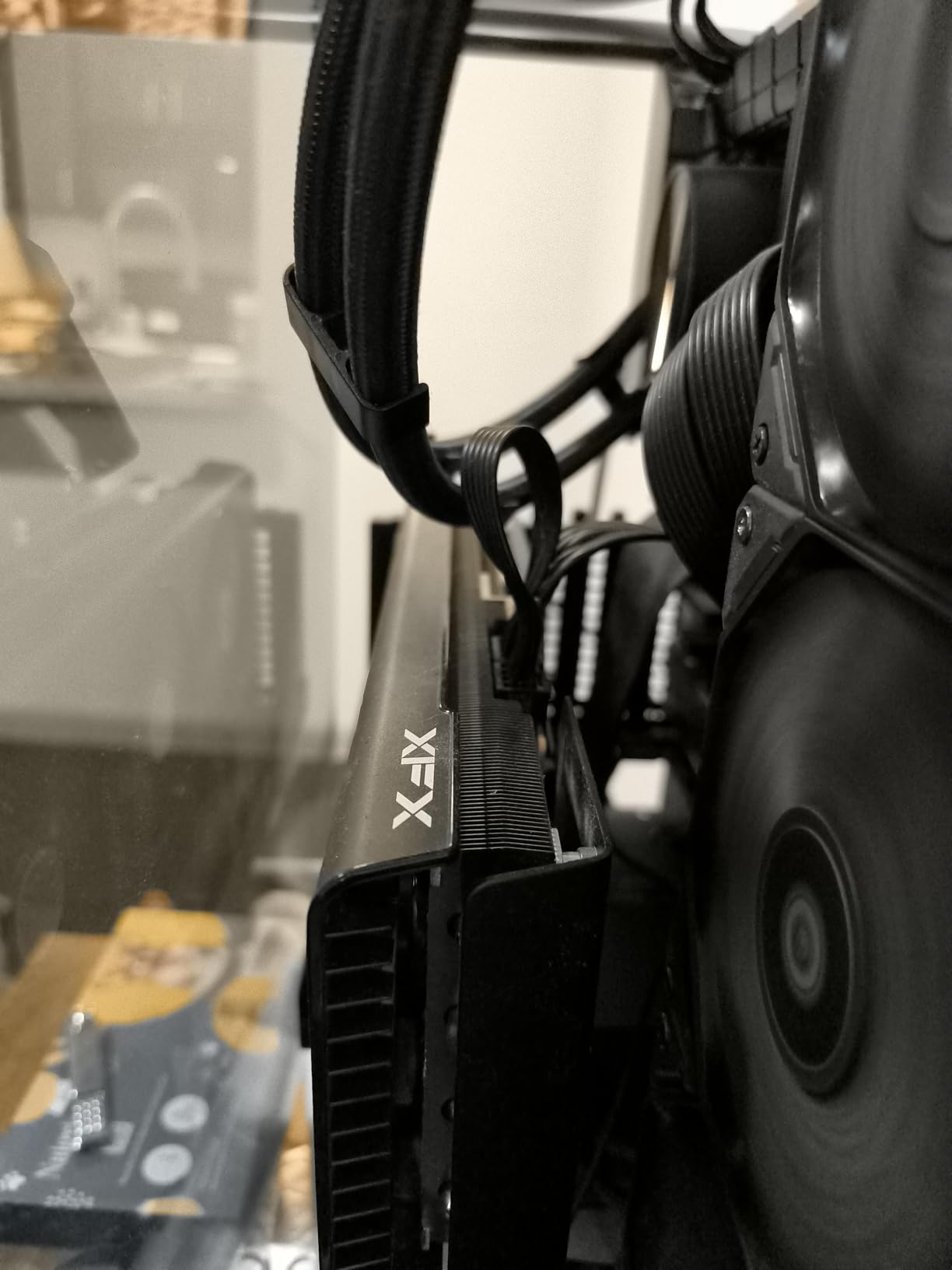 XFX Speedster QICK319 RX 7800 XT CORE Gaming Graphics Card 16GB GDDR6, AMD RDNA 3 customer photo 1