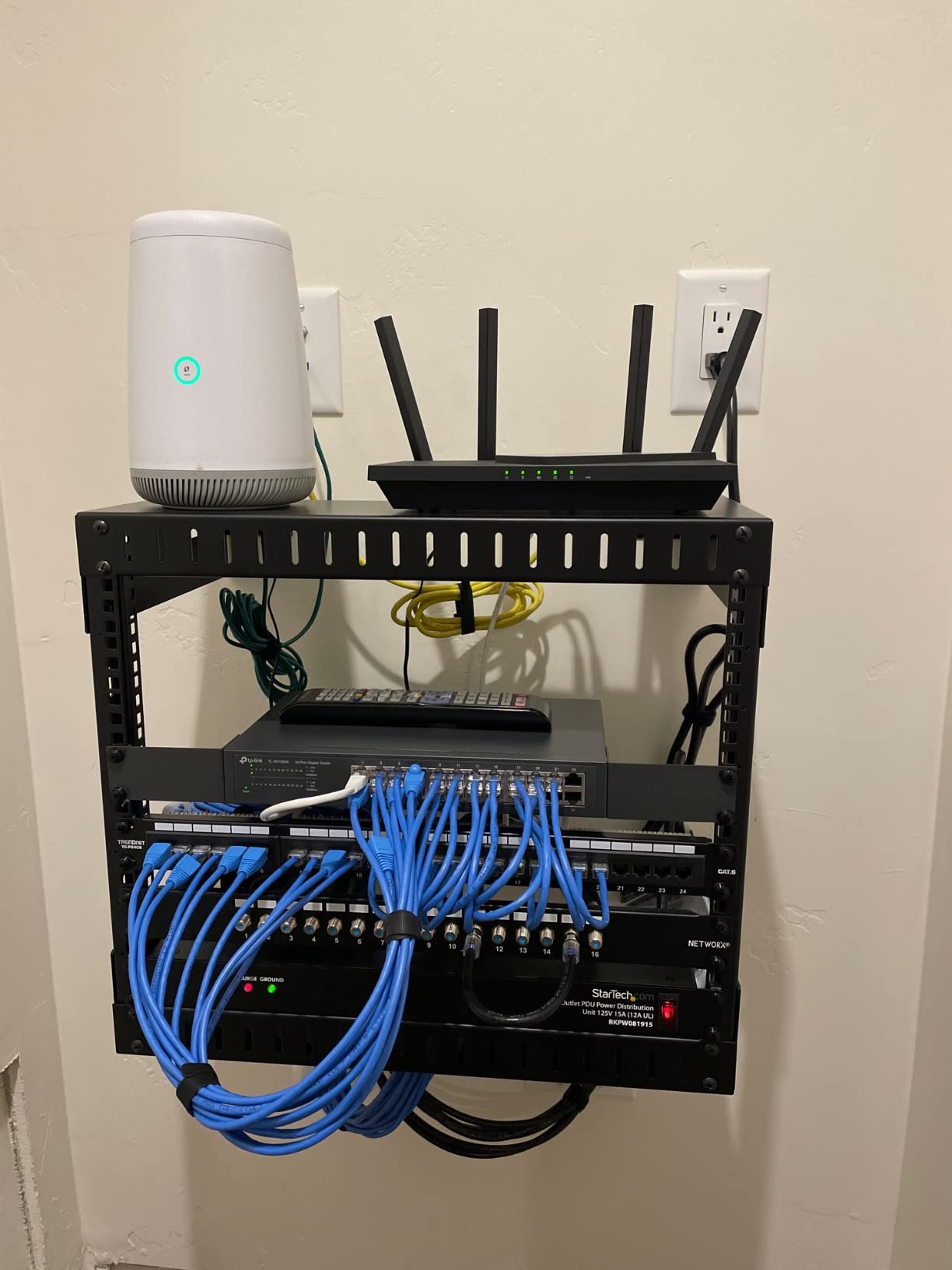 TRENDnet 6-Outlet Managed PDU, UL Certified, TPI-06 | Rackmount Power Distribution Unit, 1 x NEMA 5-15R Bypass Power Outlet, 1 x Gigabit RJ-45 Port, Overload Protection customer photo 1